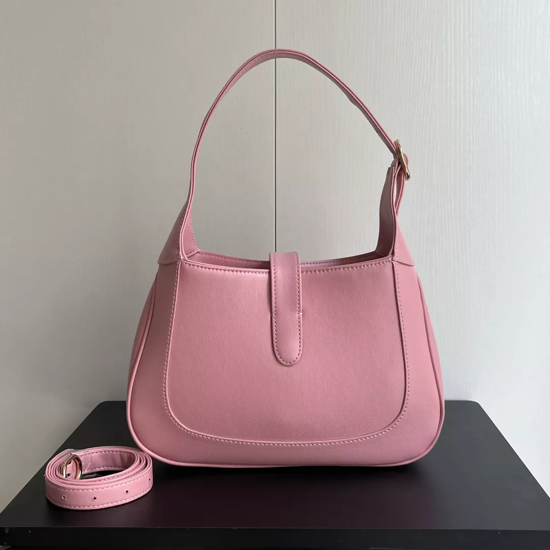 Affordable 8265 Gucci AAA Quality Shoulder Bags For Women