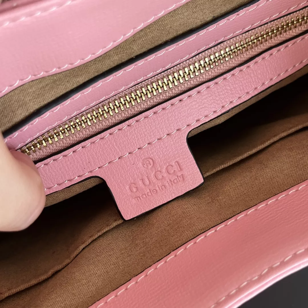 Affordable 8265 Gucci AAA Quality Shoulder Bags For Women