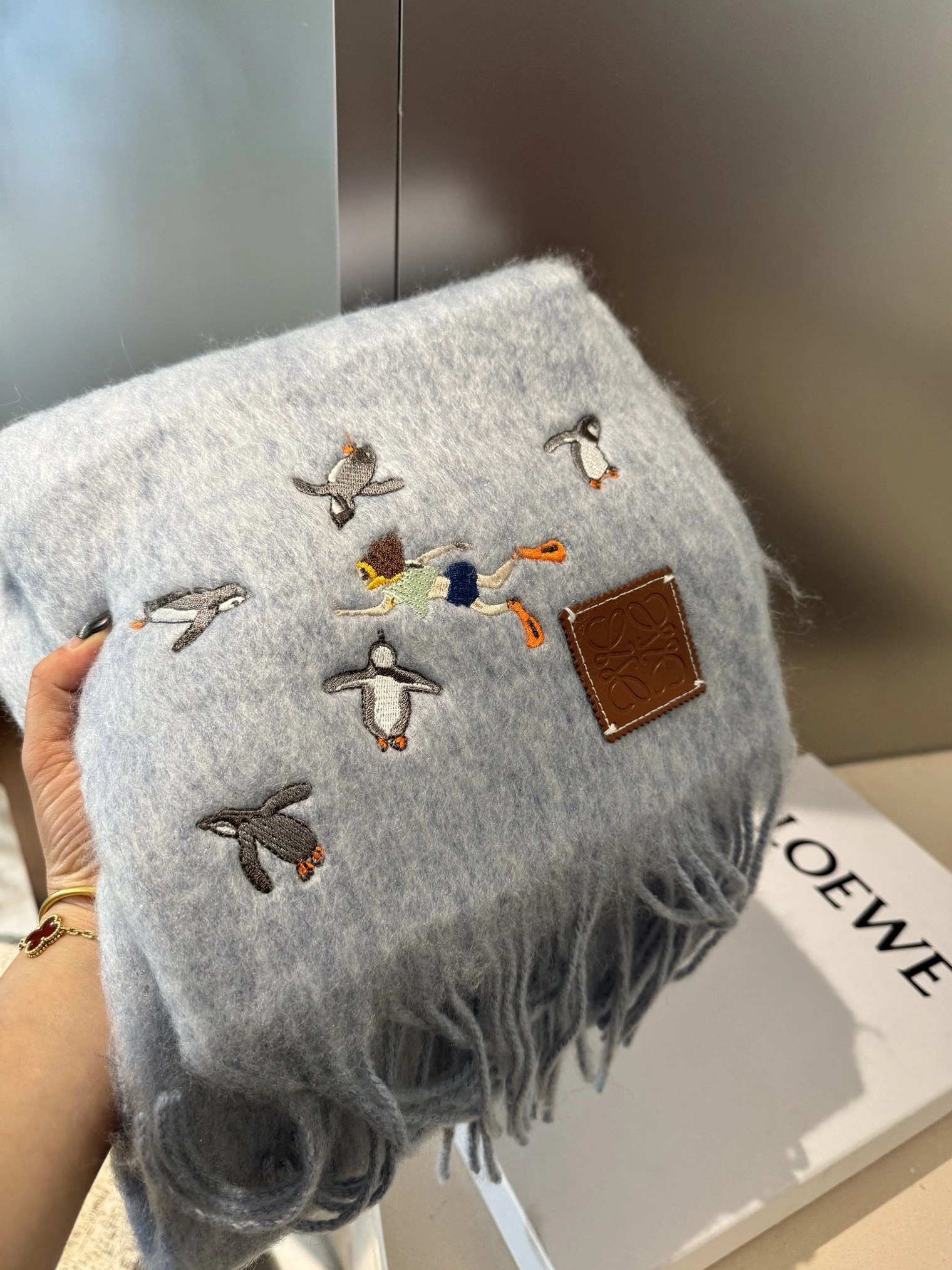 Affordable 8413 LOEWE Scarf