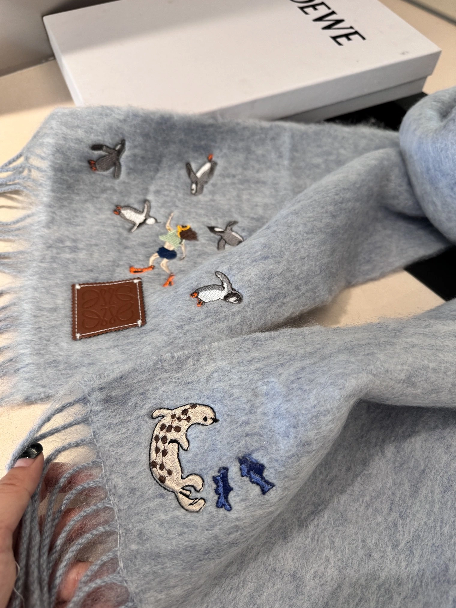 Affordable 8413 LOEWE Scarf