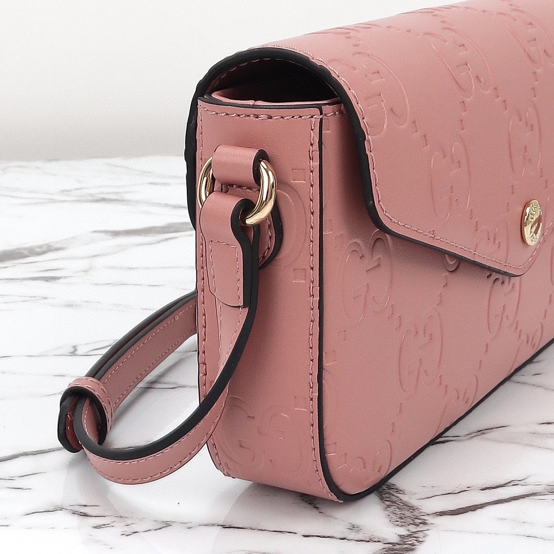 Affordable 8464 Gucci AAA Quality Messenger Bags For Women