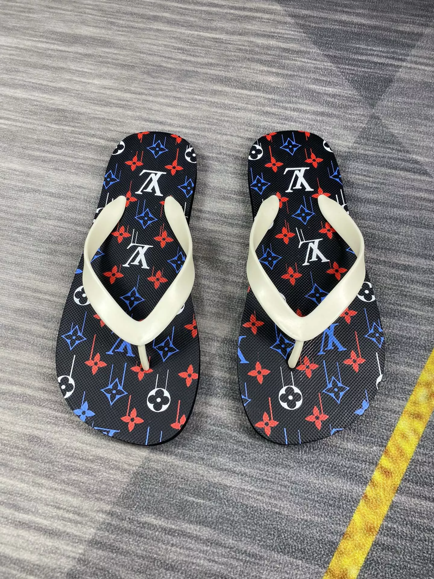 Affordable 8494 Louis Vuitton Slippers For Men