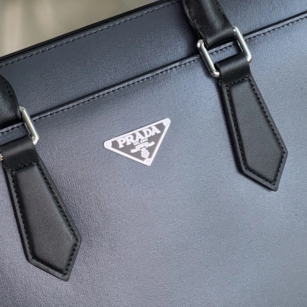 Affordable 8495 Prada AAA Man Handbags