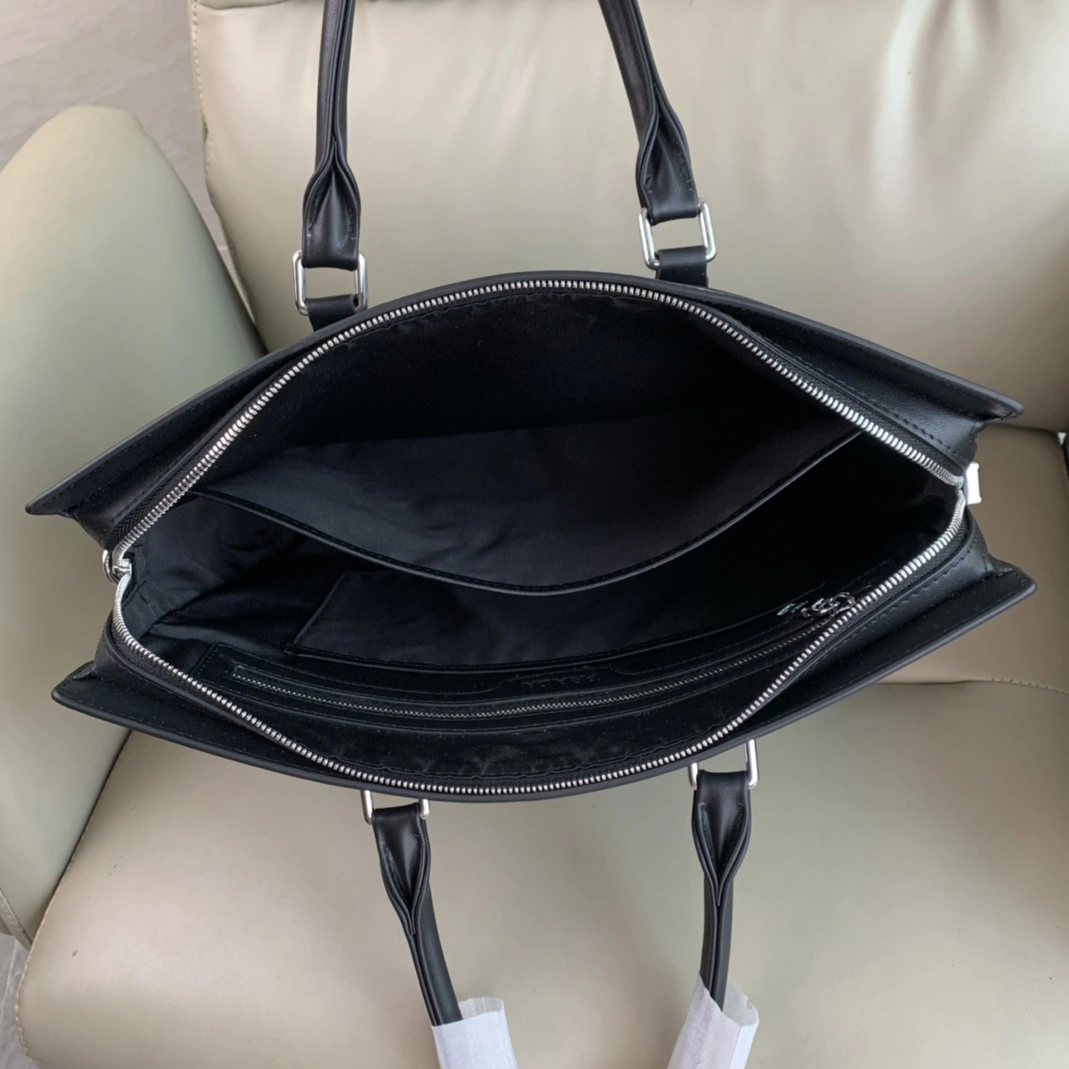 Affordable 8495 Prada AAA Man Handbags