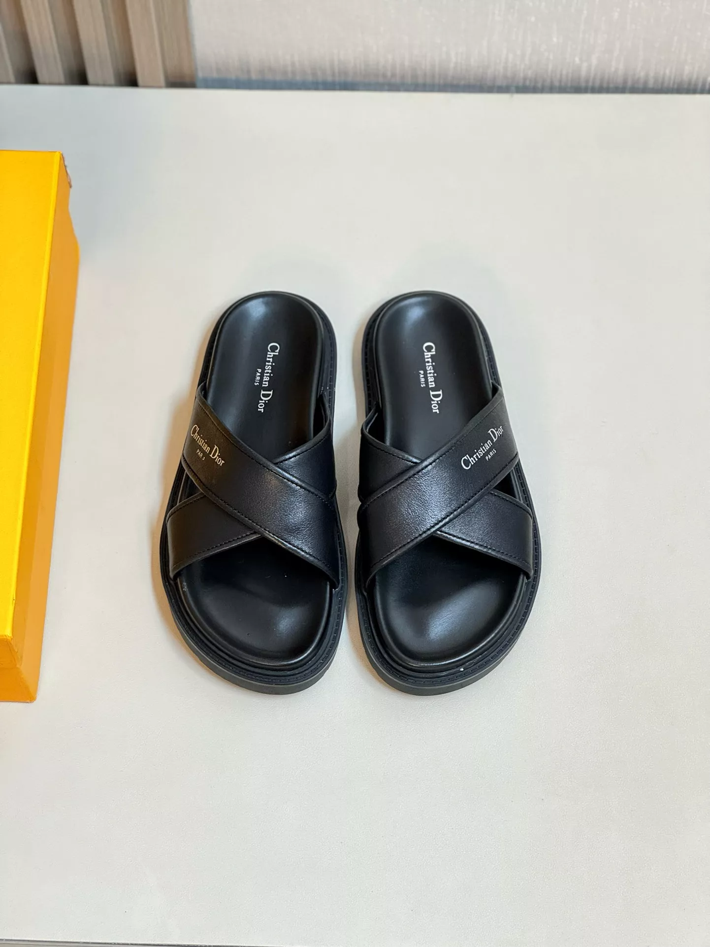 Affordable 8569 Christian Dior Slippers For Men