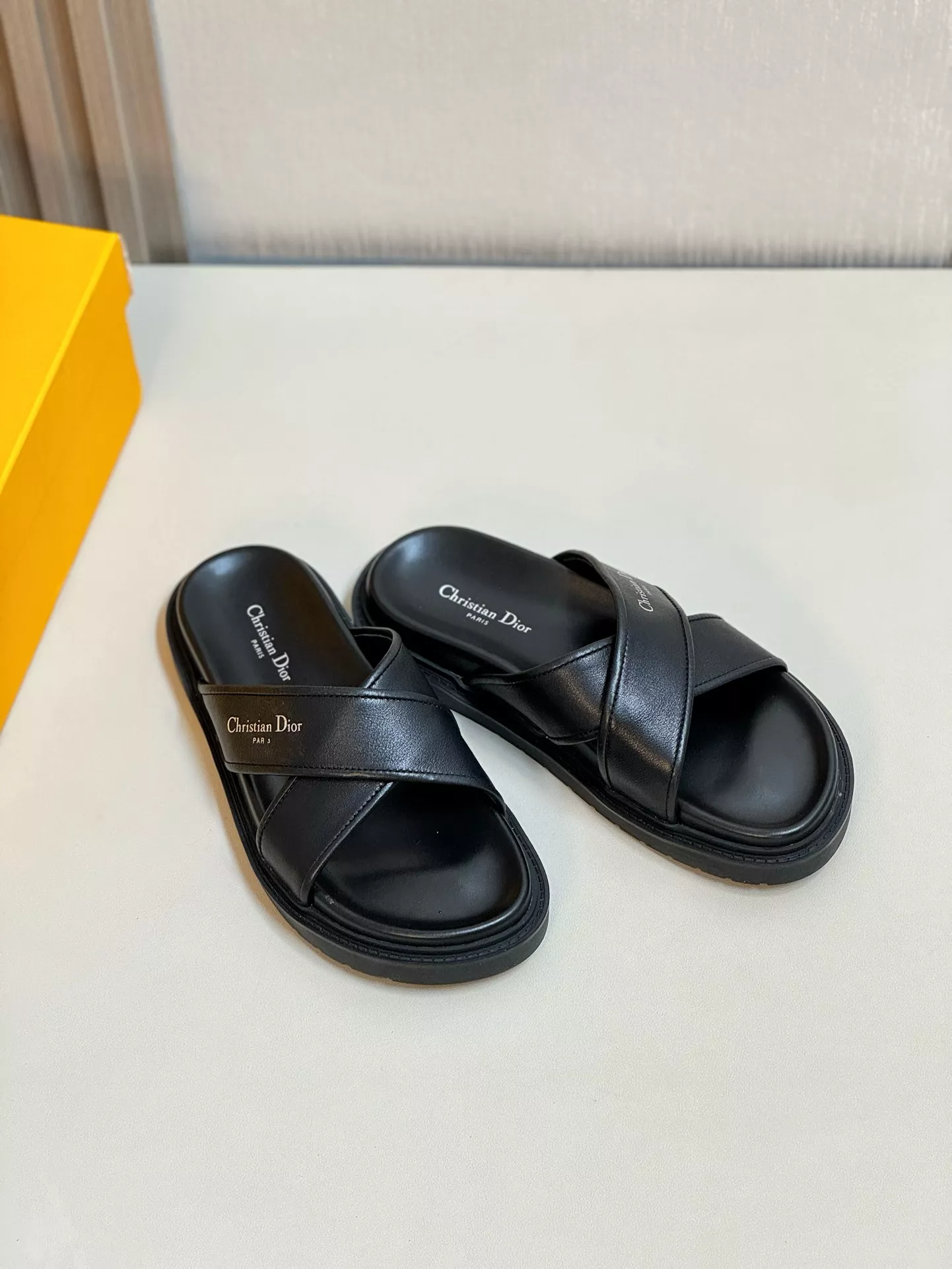 Affordable 8569 Christian Dior Slippers For Men
