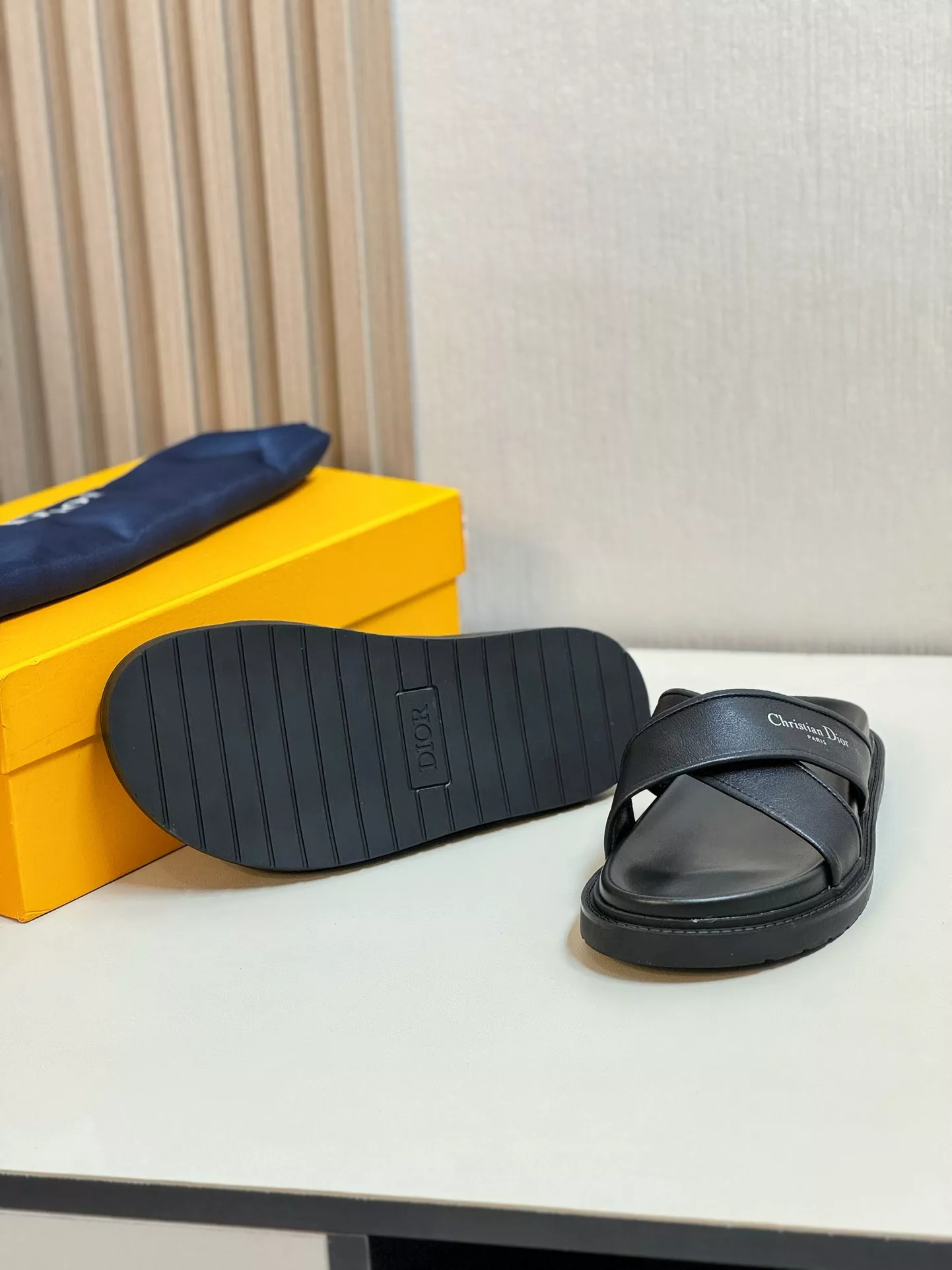 Affordable 8569 Christian Dior Slippers For Men