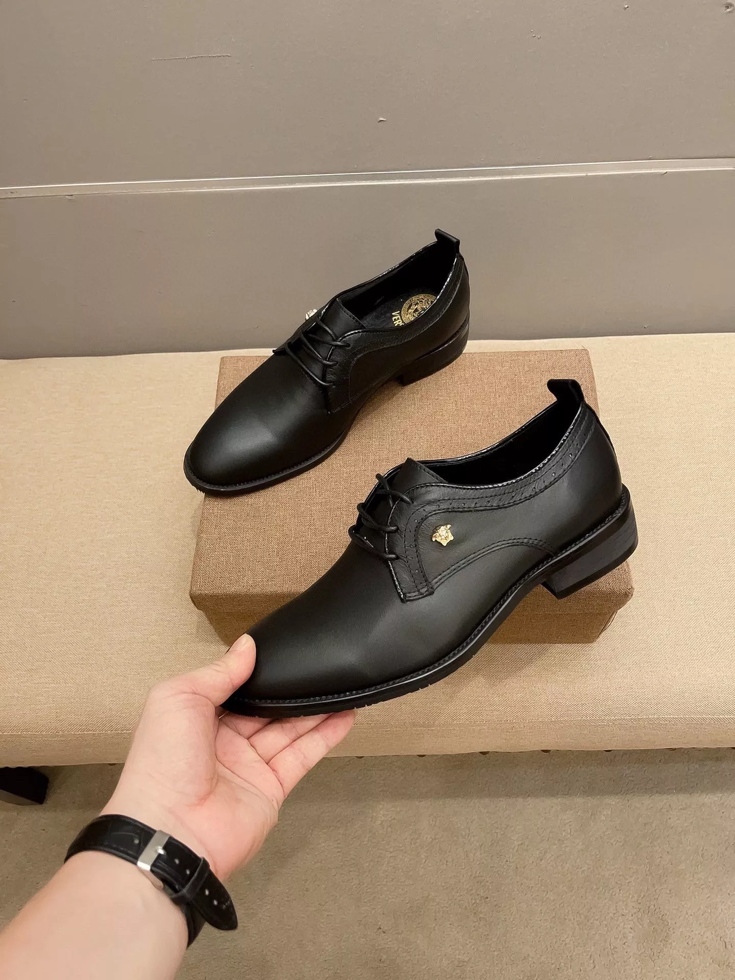 Affordable 8569 Versace Leather Shoes For Men