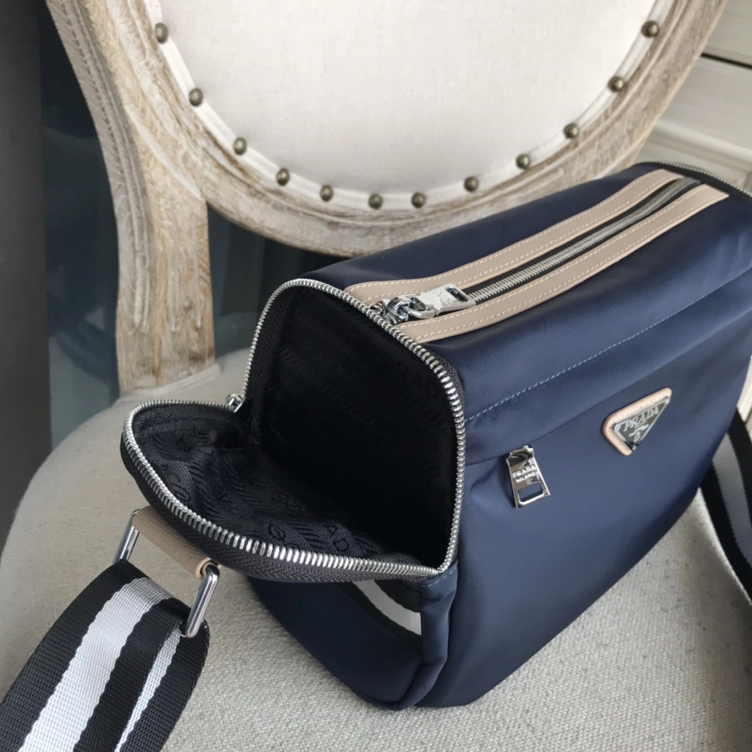 Affordable 869 Prada AAA Man Messenger Bags