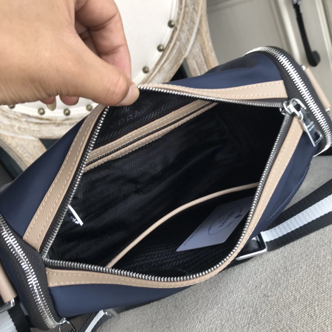 Affordable 869 Prada AAA Man Messenger Bags