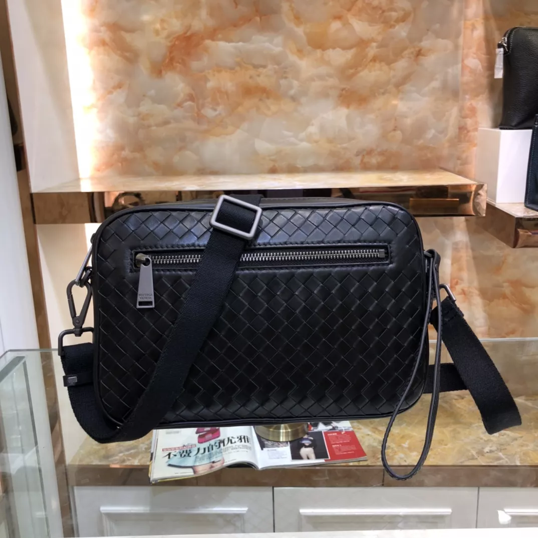 Affordable 8794 Bottega Veneta AAA Man Messenger Bags