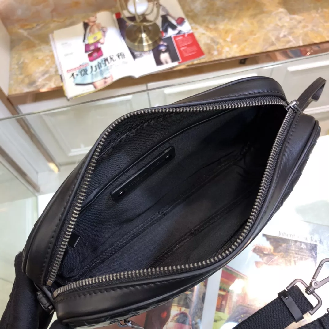 Affordable 8794 Bottega Veneta AAA Man Messenger Bags