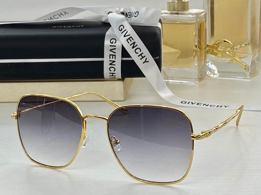 Affordable 8798 Givenchy AAA Quality Sunglasses