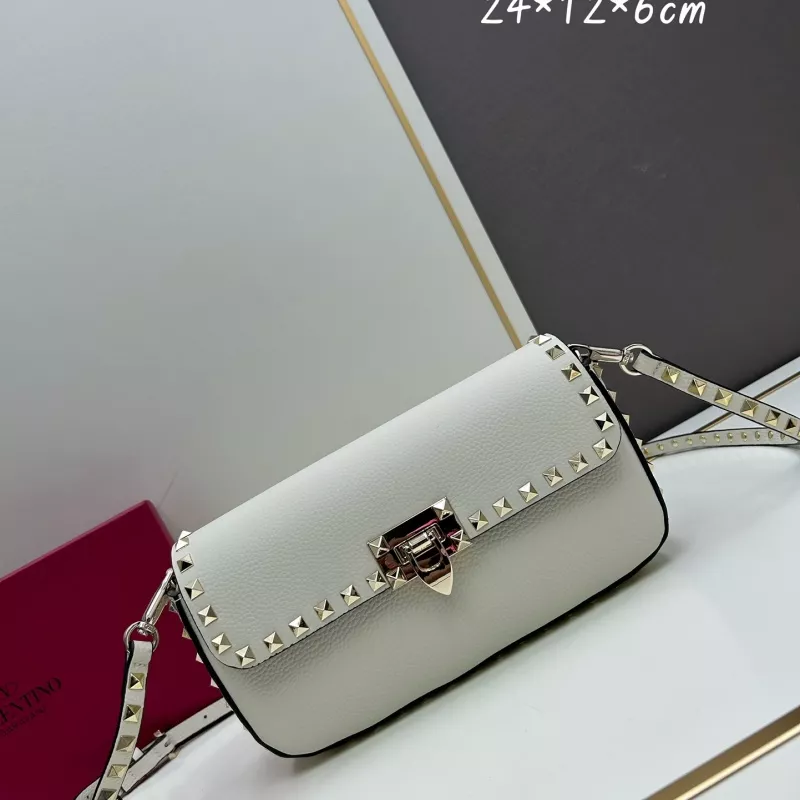 Affordable 8819 Valentino AAA Quality Messenger Bags For Women