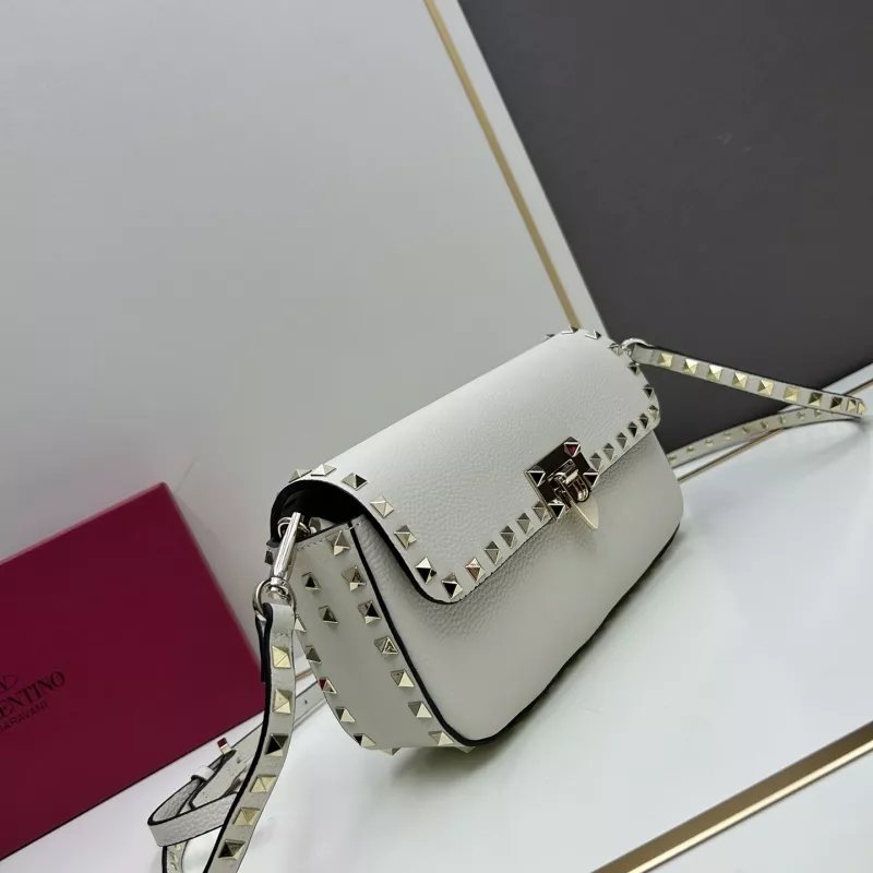 Affordable 8819 Valentino AAA Quality Messenger Bags For Women