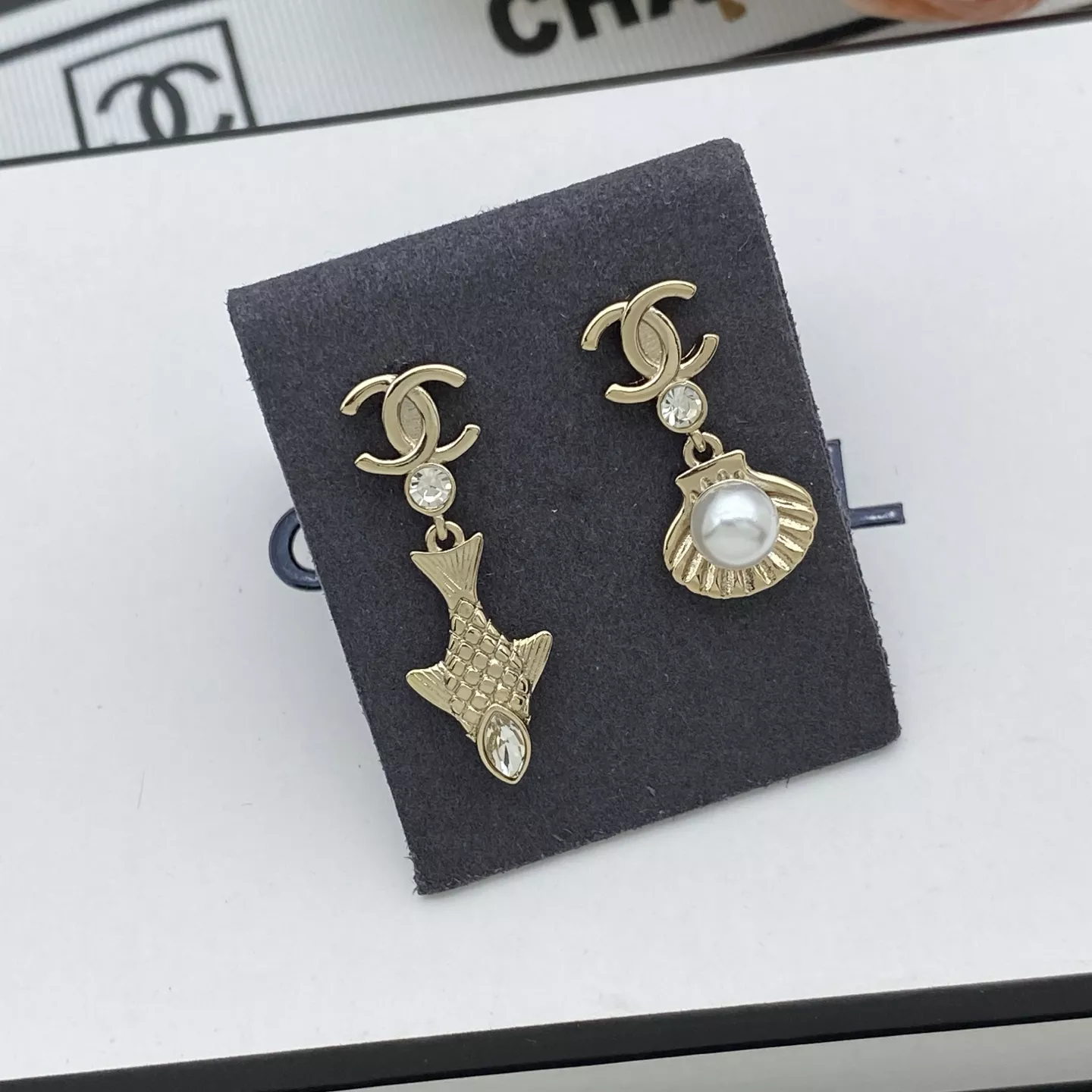 Affordable 8822 Chanel Earrings For Women
