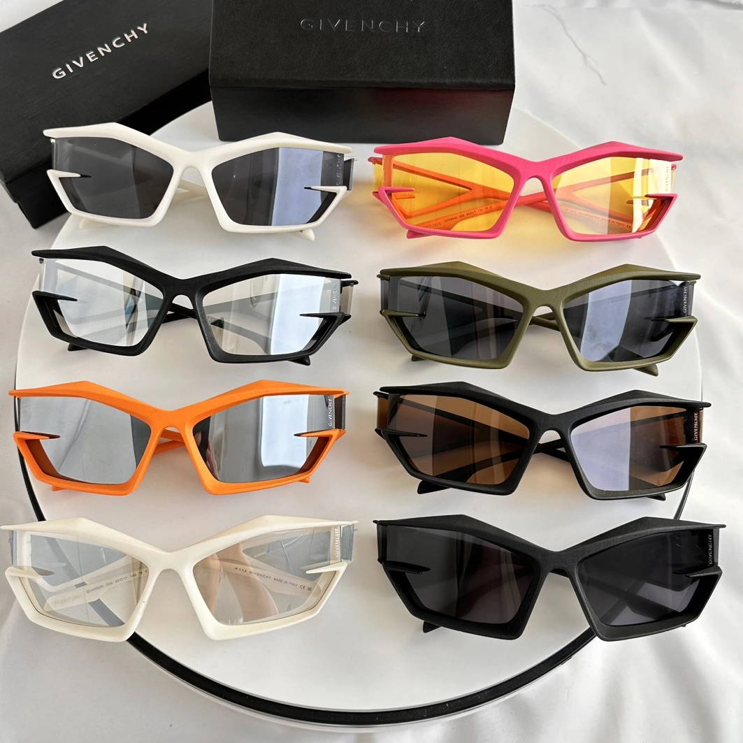 Affordable 8957 Givenchy AAA Quality Sunglasses