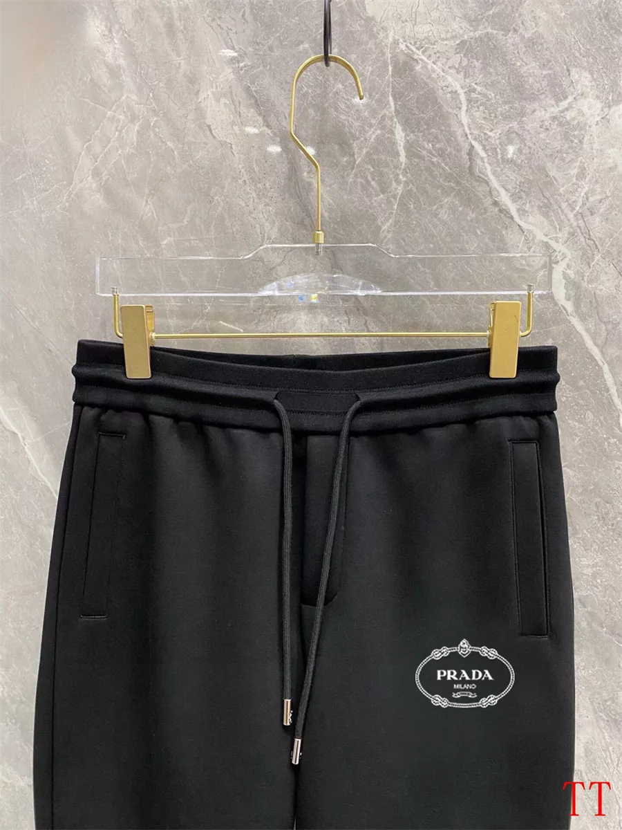 Affordable 8995 Prada Tracksuits Long Sleeved For Men