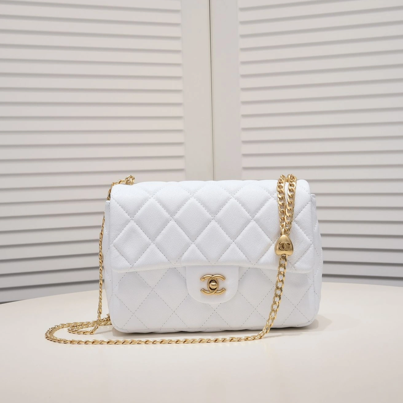 Affordable 9027 Chanel AAA Quality Messenger Bags For Women