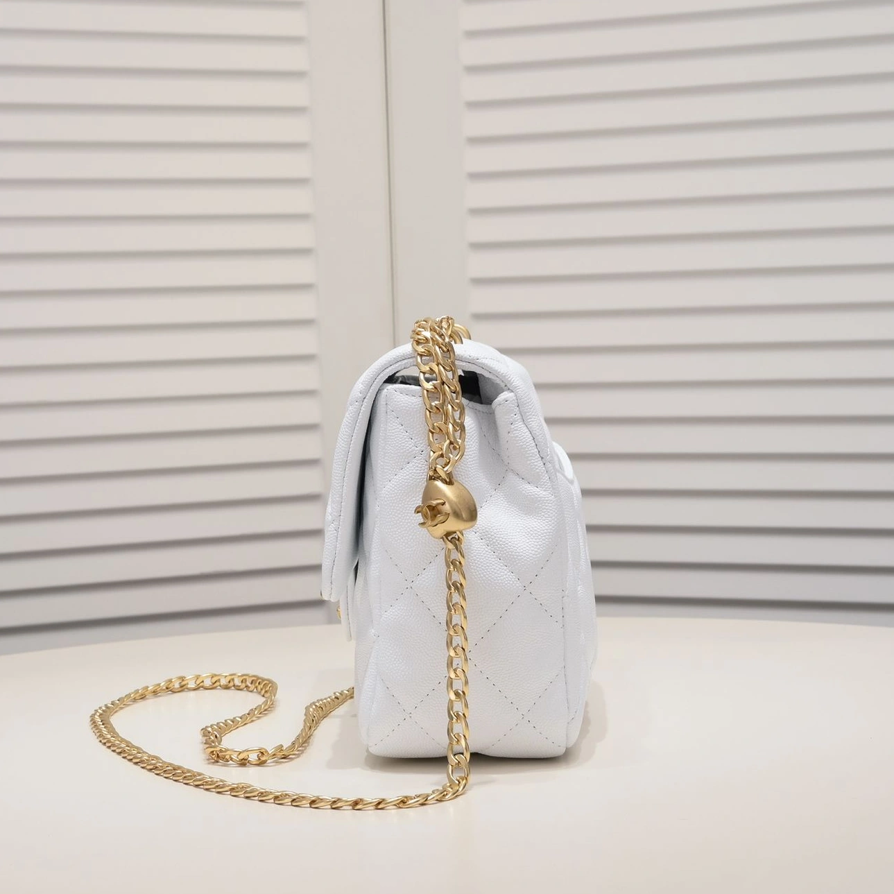 Affordable 9027 Chanel AAA Quality Messenger Bags For Women