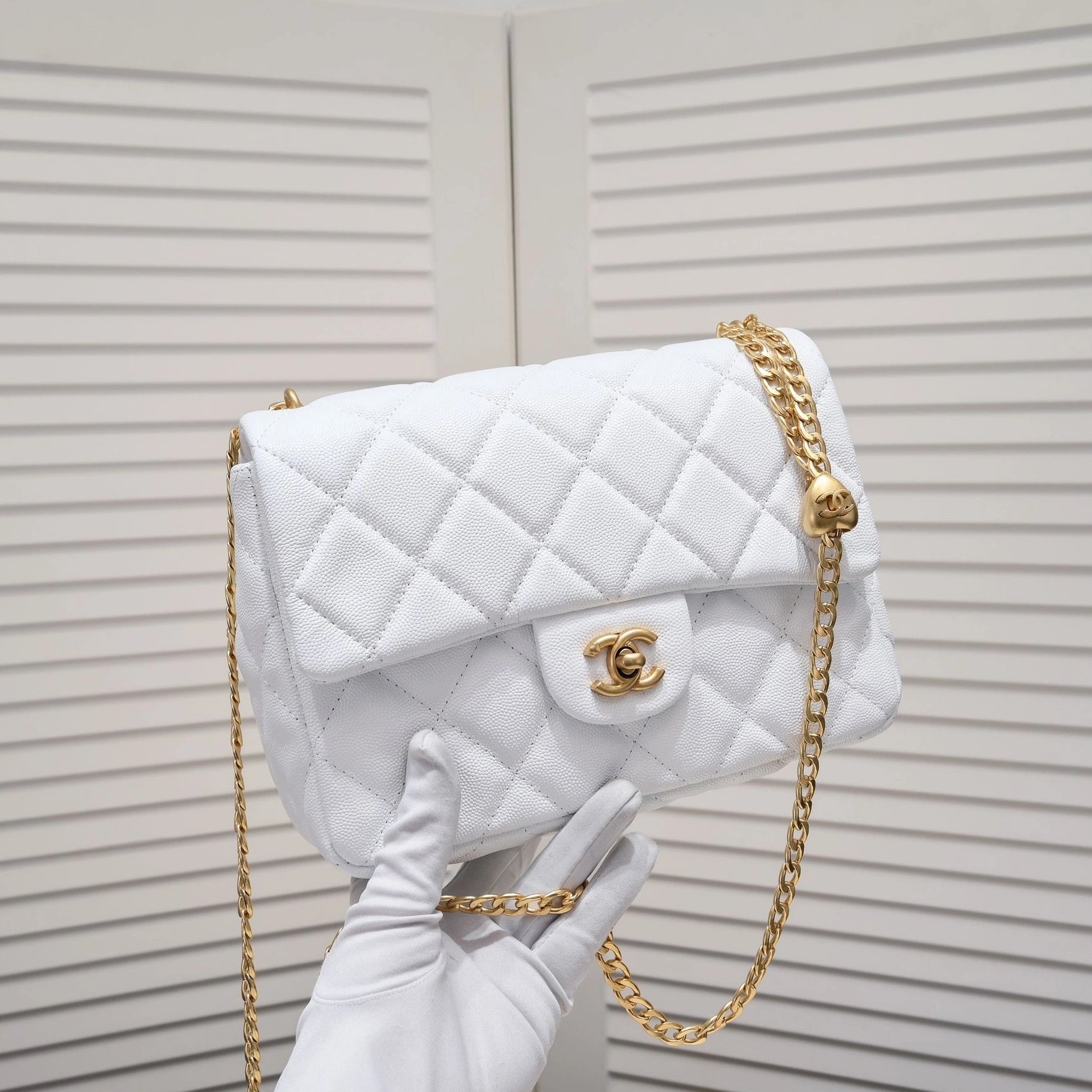 Affordable 9027 Chanel AAA Quality Messenger Bags For Women