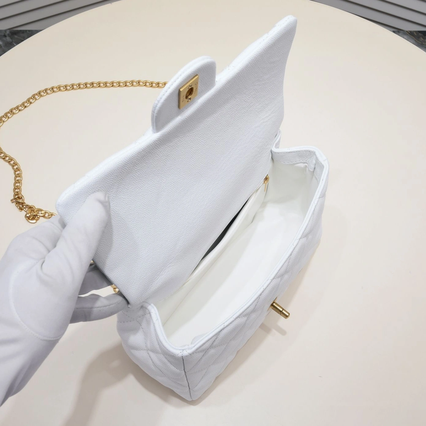 Affordable 9027 Chanel AAA Quality Messenger Bags For Women