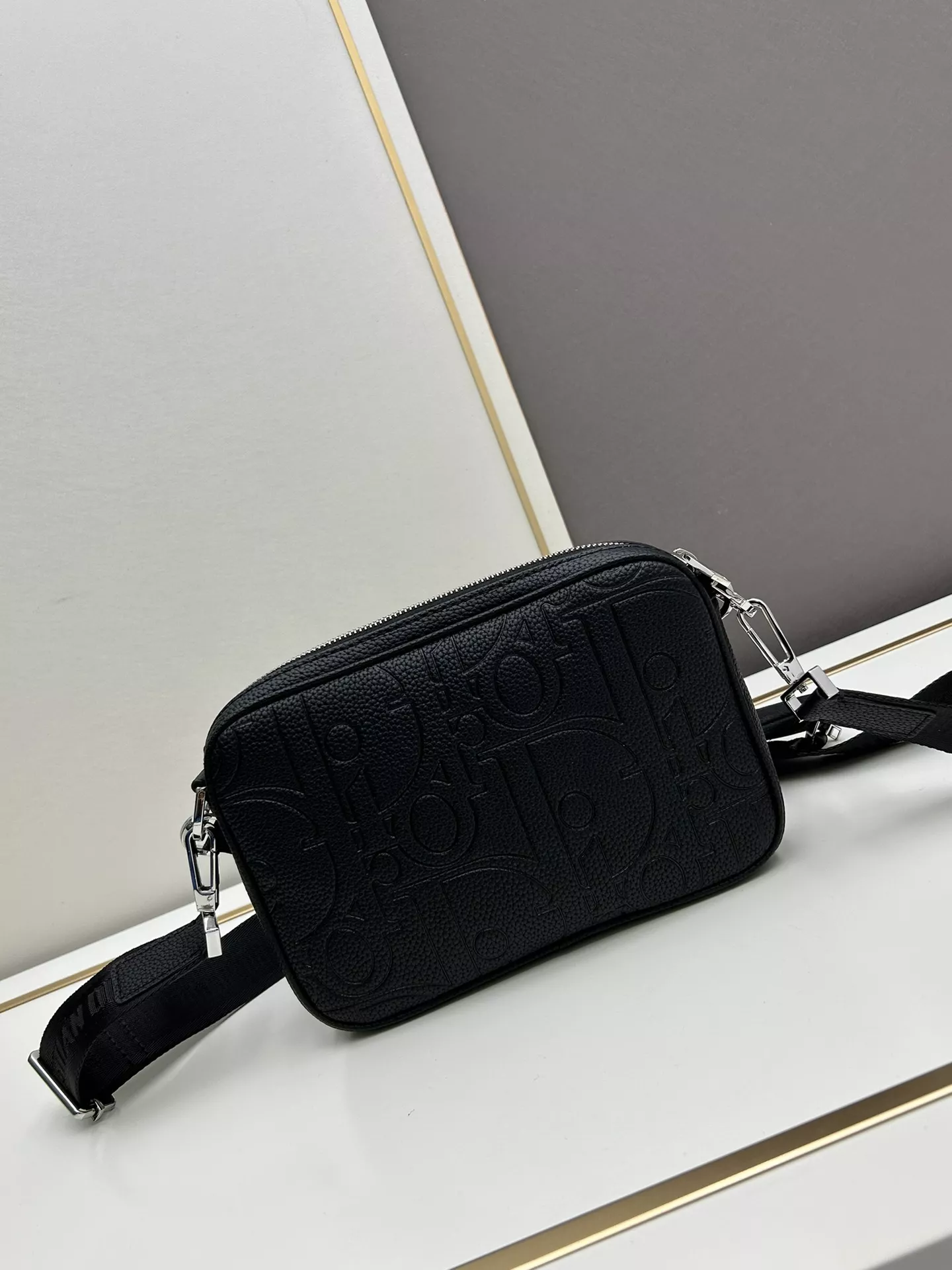 Affordable 9182 Christian Dior AAA Man Messenger Bags