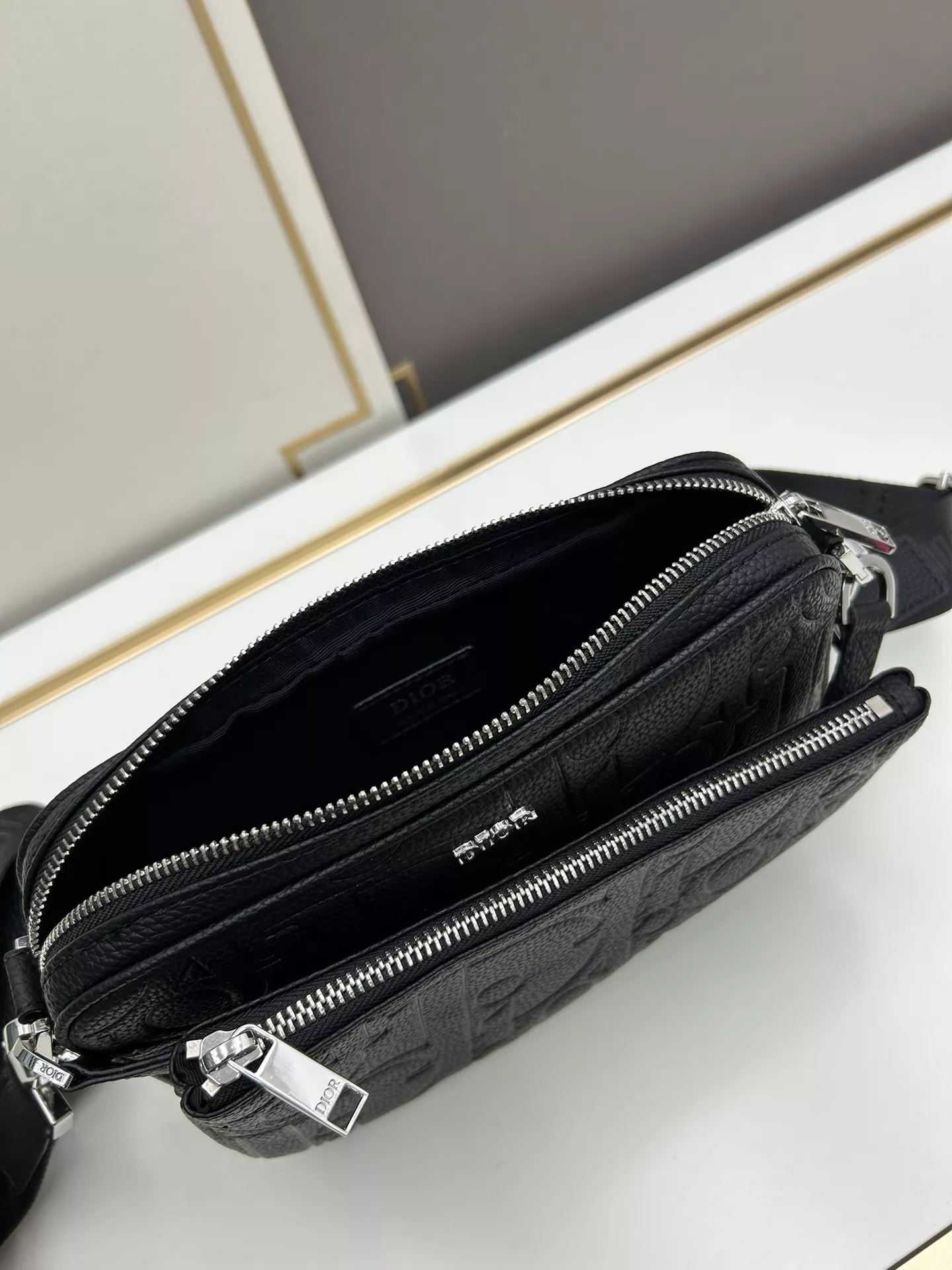 Affordable 9182 Christian Dior AAA Man Messenger Bags
