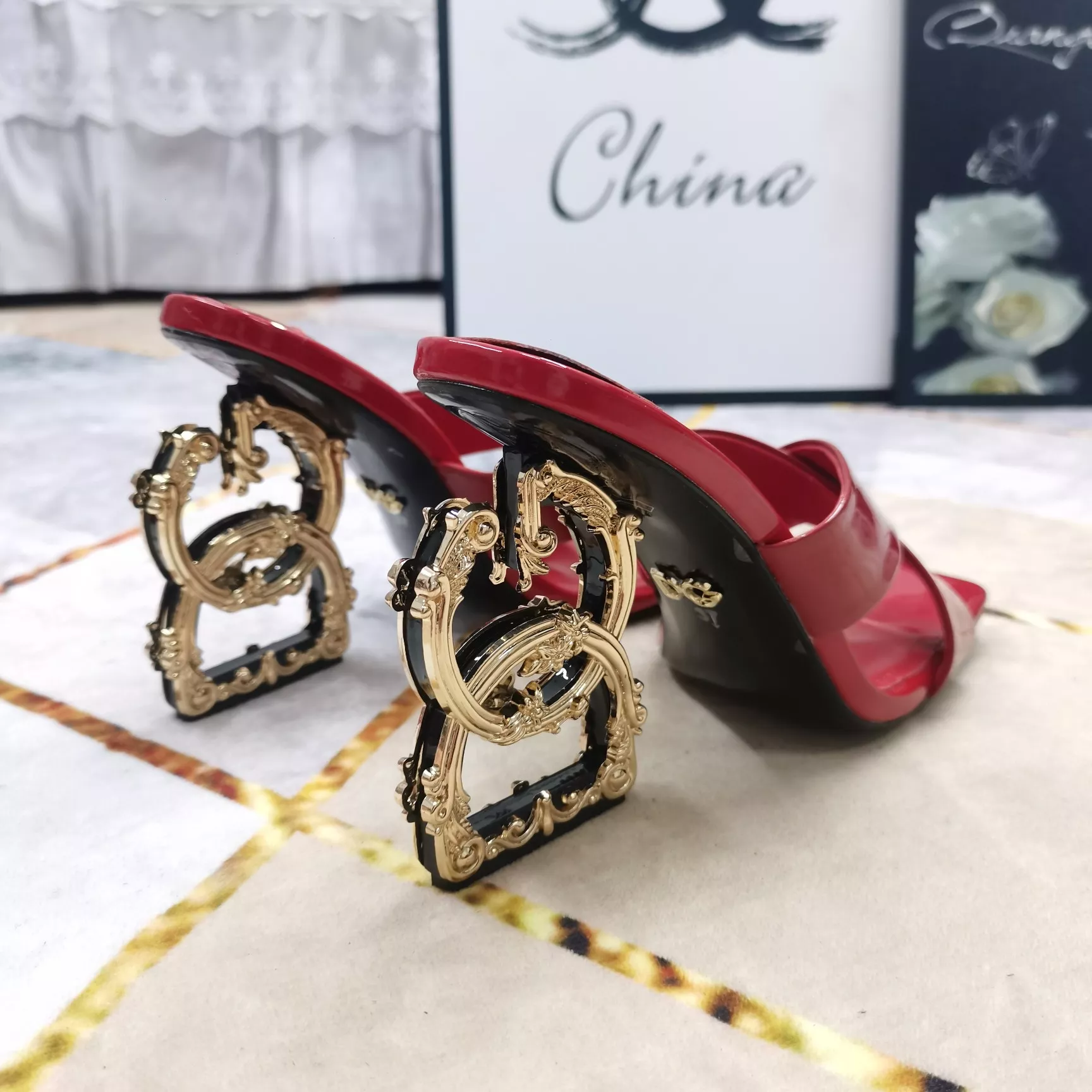 Affordable 9254 Dolce & Gabbana D&G Slippers For Women
