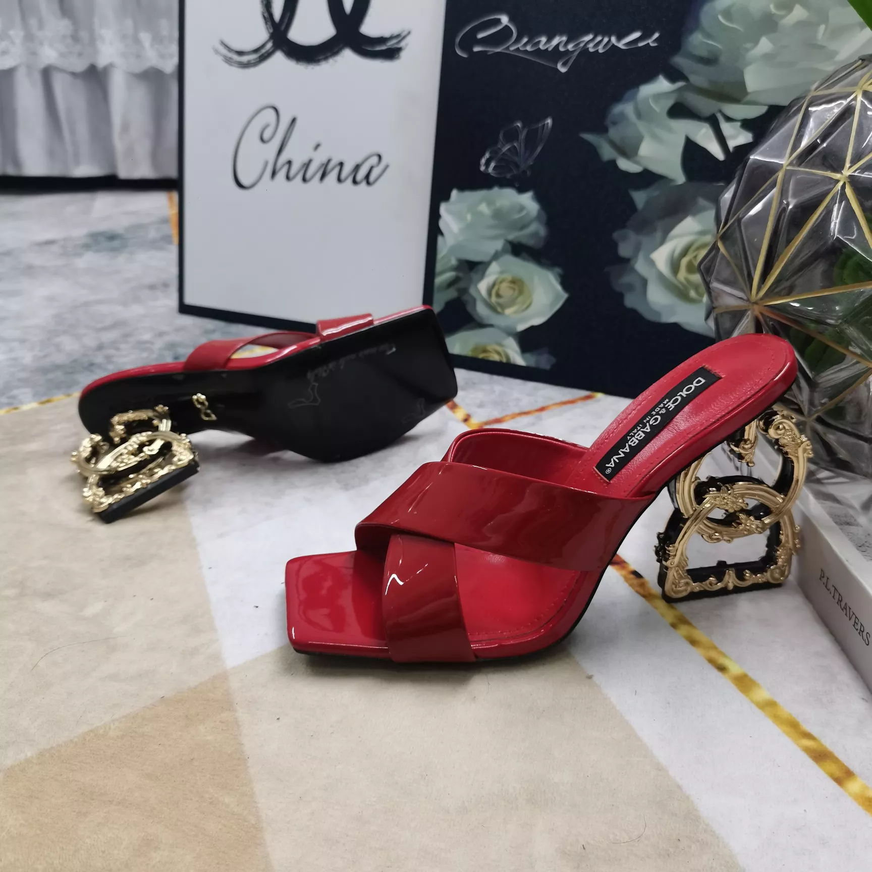 Affordable 9254 Dolce & Gabbana D&G Slippers For Women