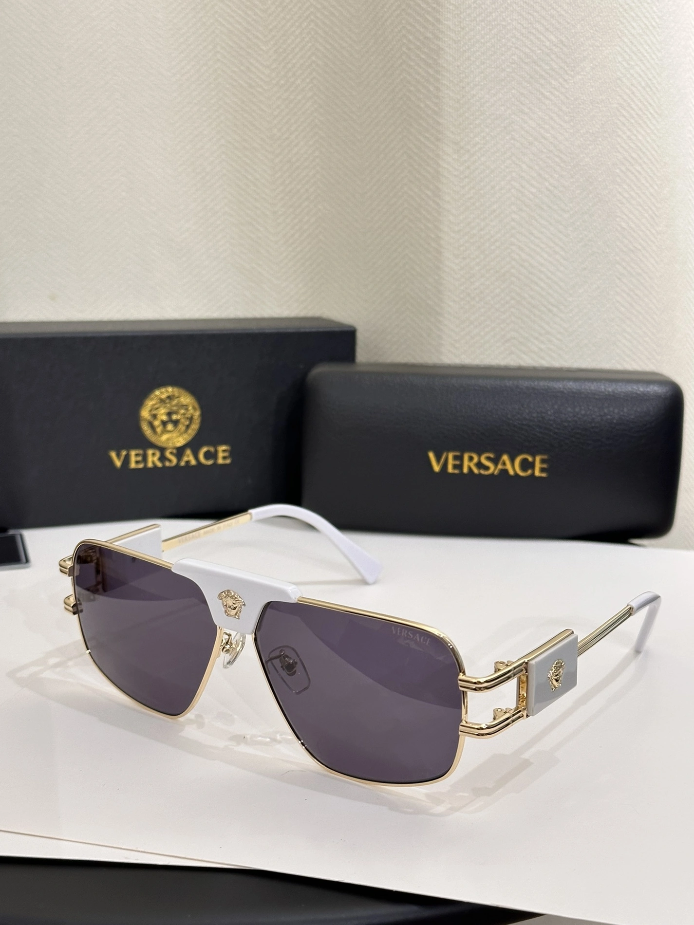 Affordable 933 Versace AAA Quality Sunglasses