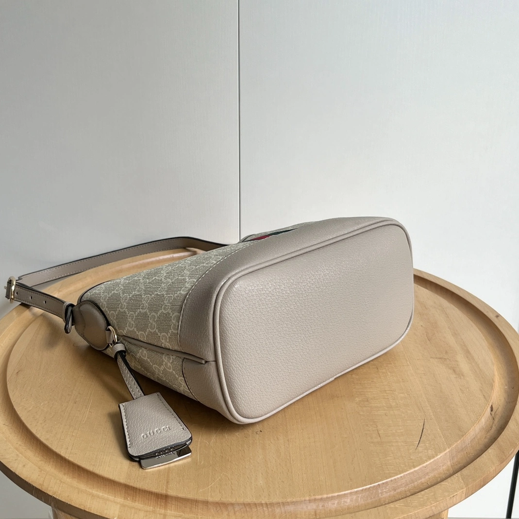 Affordable 9459 Gucci AAA Quality Shoulder Bags For Women