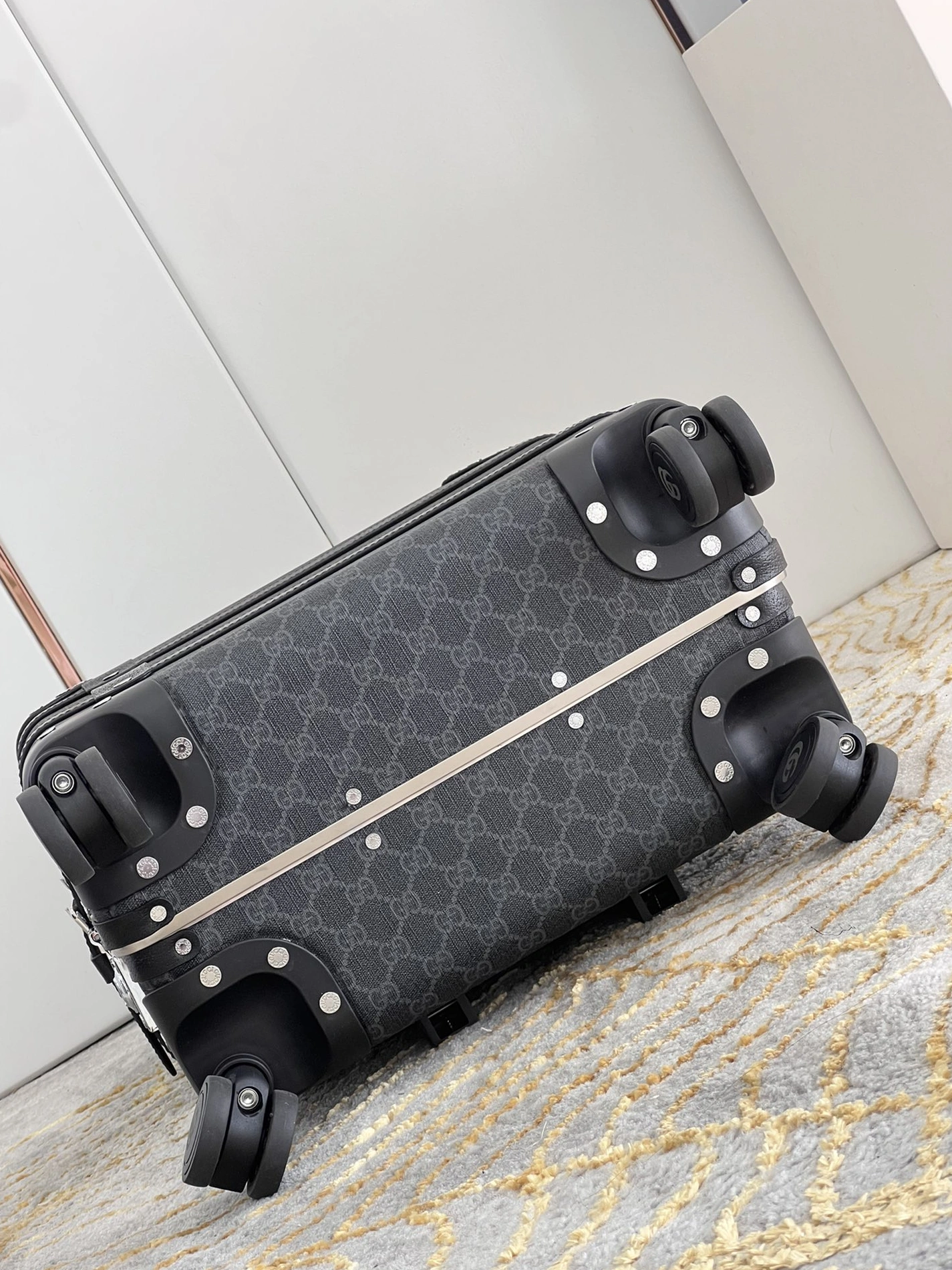 Affordable 959 Gucci Luggage
