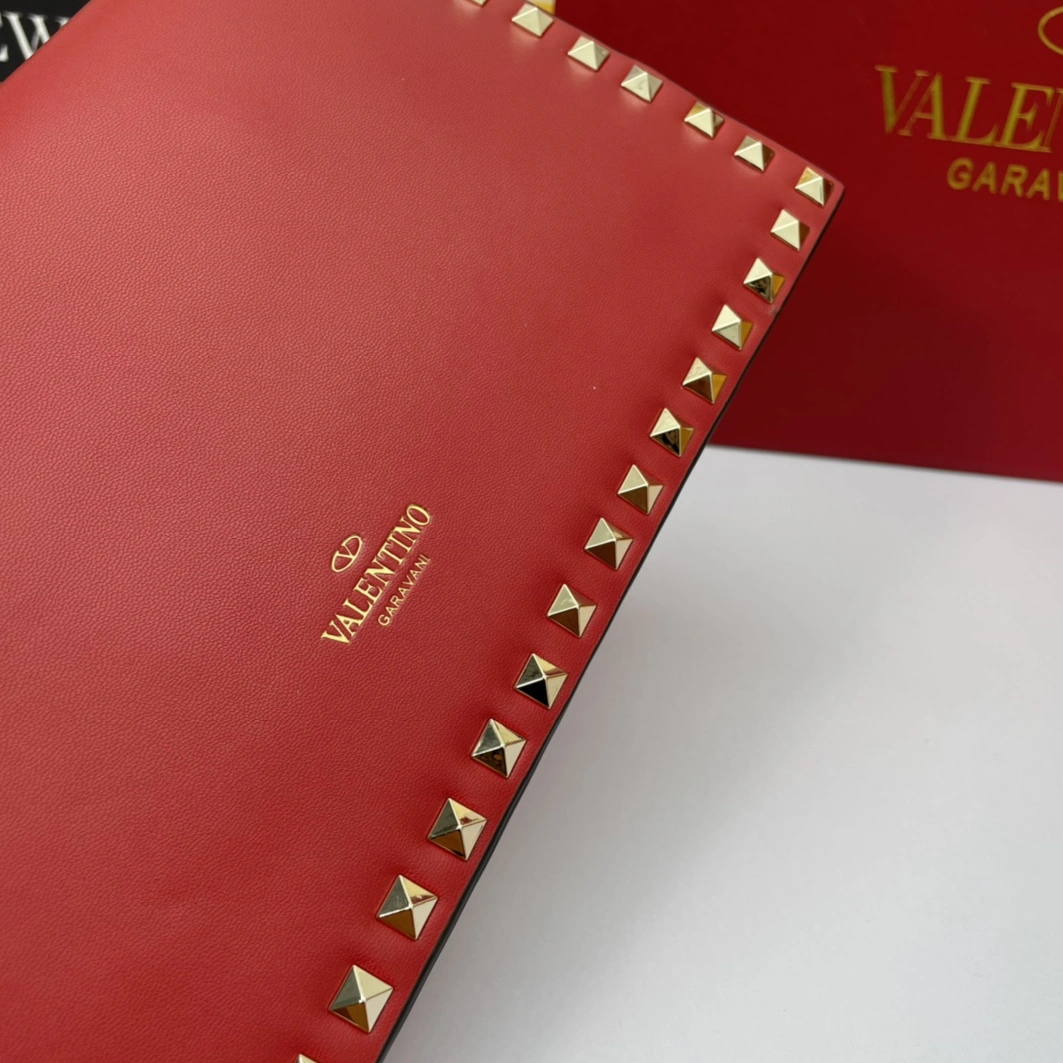 Affordable 9605 Valentino AAA Quality Messenger Bags For Women