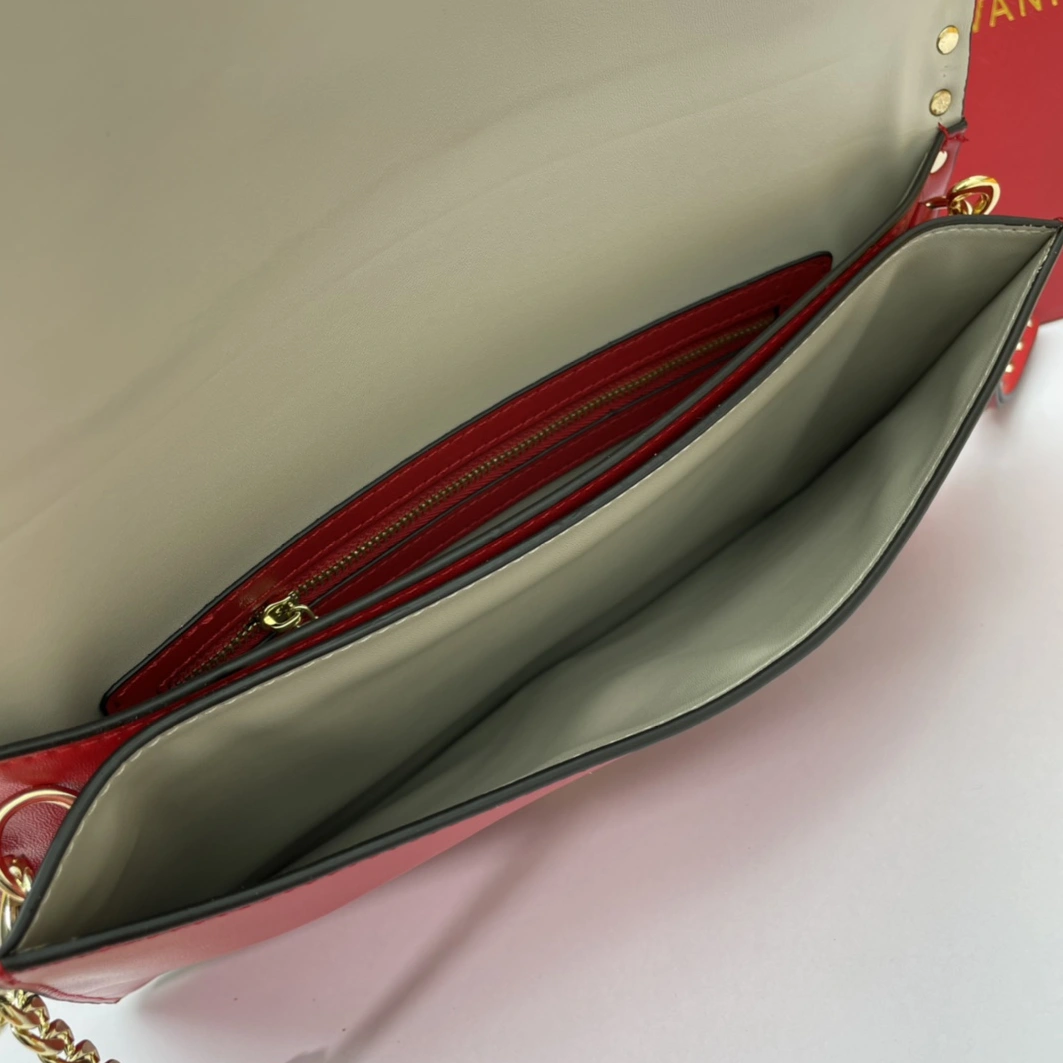 Affordable 9605 Valentino AAA Quality Messenger Bags For Women