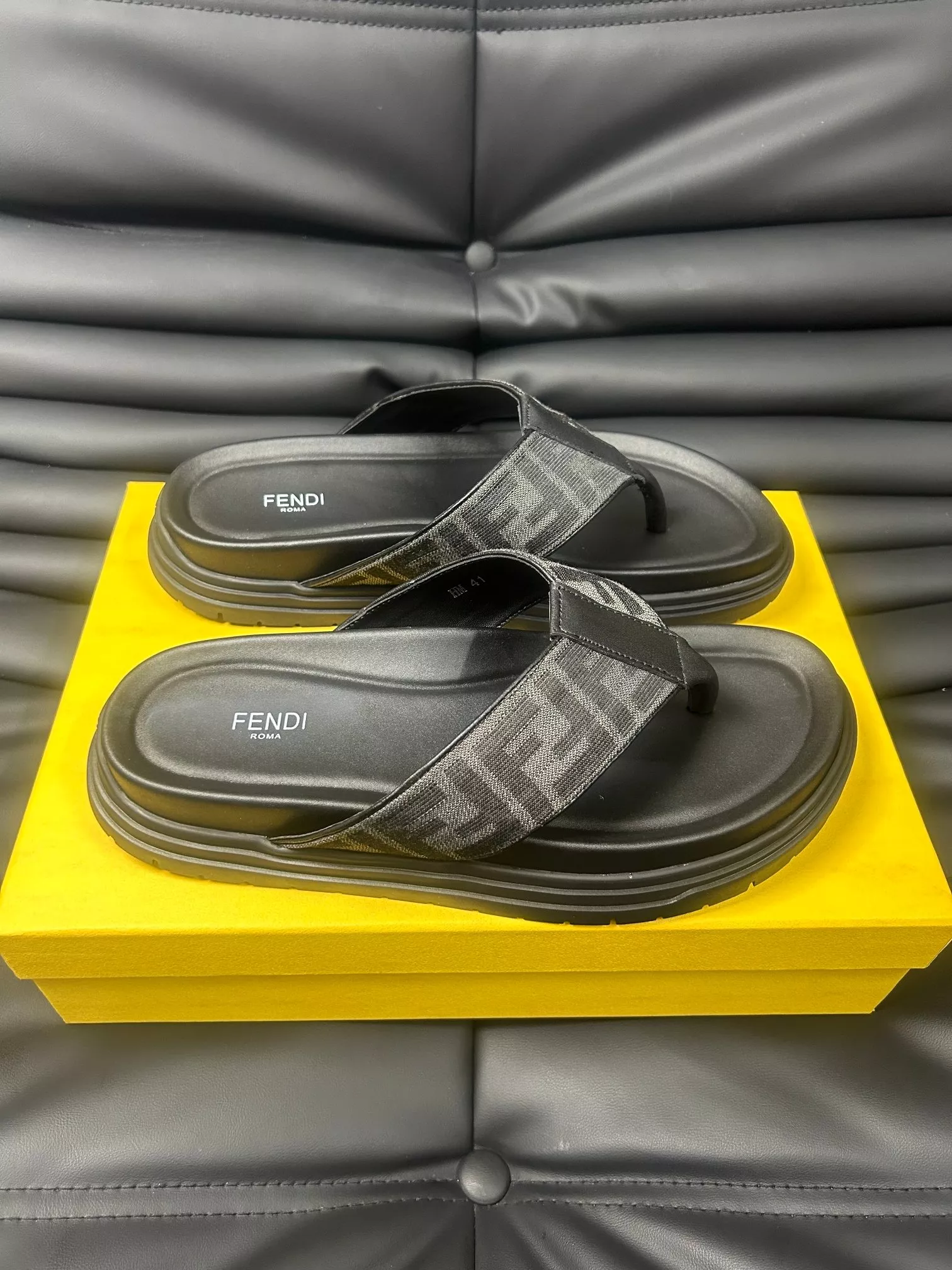 Affordable 9814 Fendi Slippers For Men