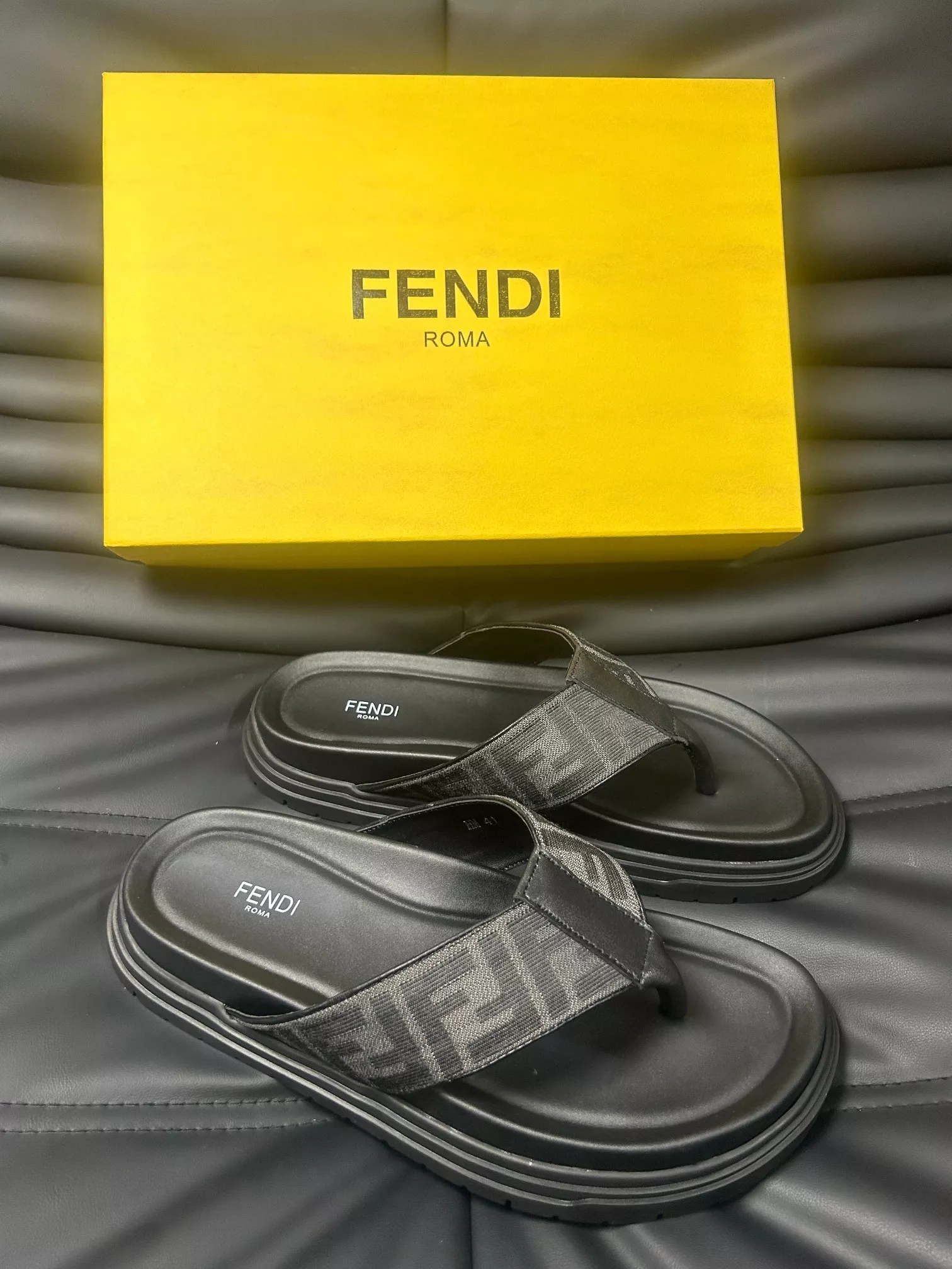 Affordable 9814 Fendi Slippers For Men