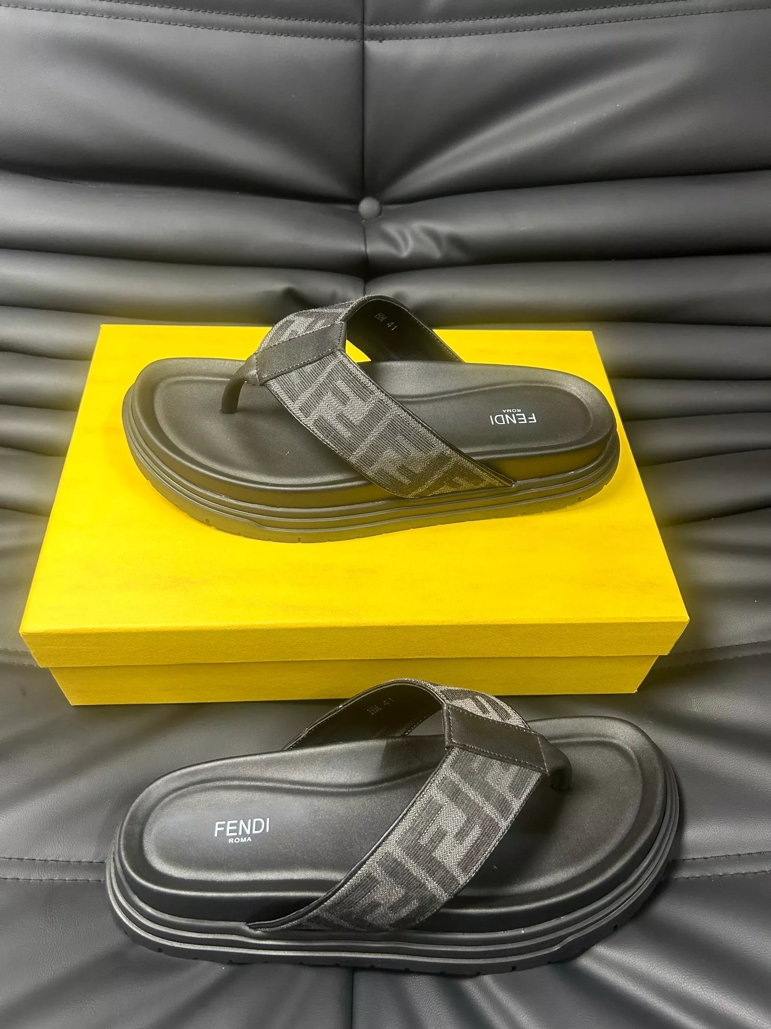Affordable 9814 Fendi Slippers For Men