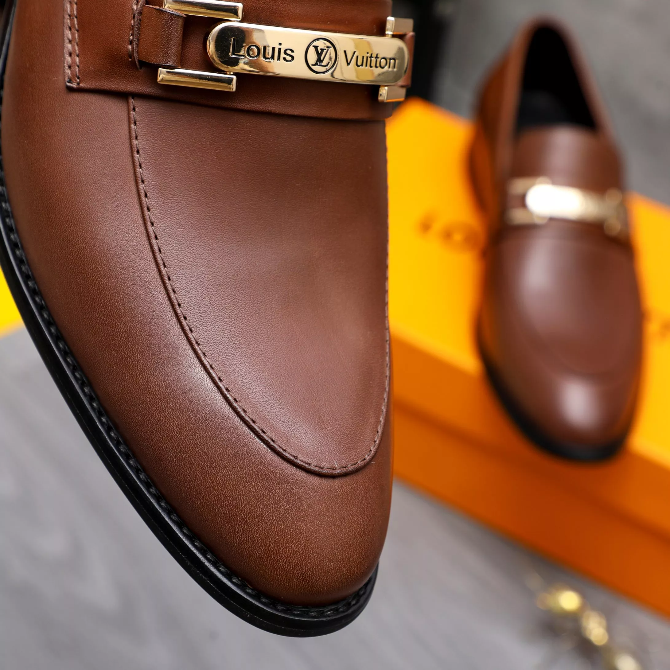 Affordable 9894 Louis Vuitton LV Oxfords Shoes For Men