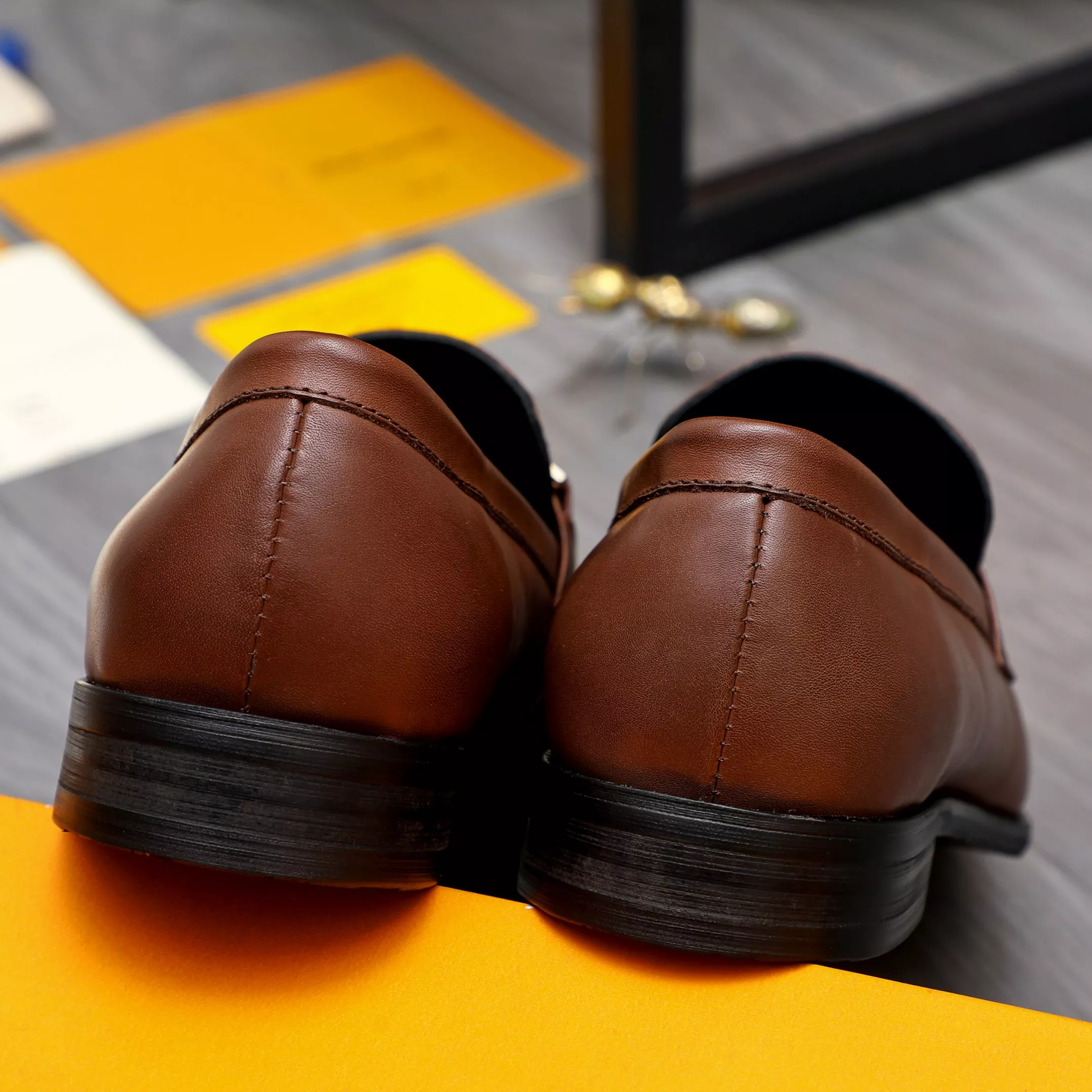 Affordable 9894 Louis Vuitton LV Oxfords Shoes For Men