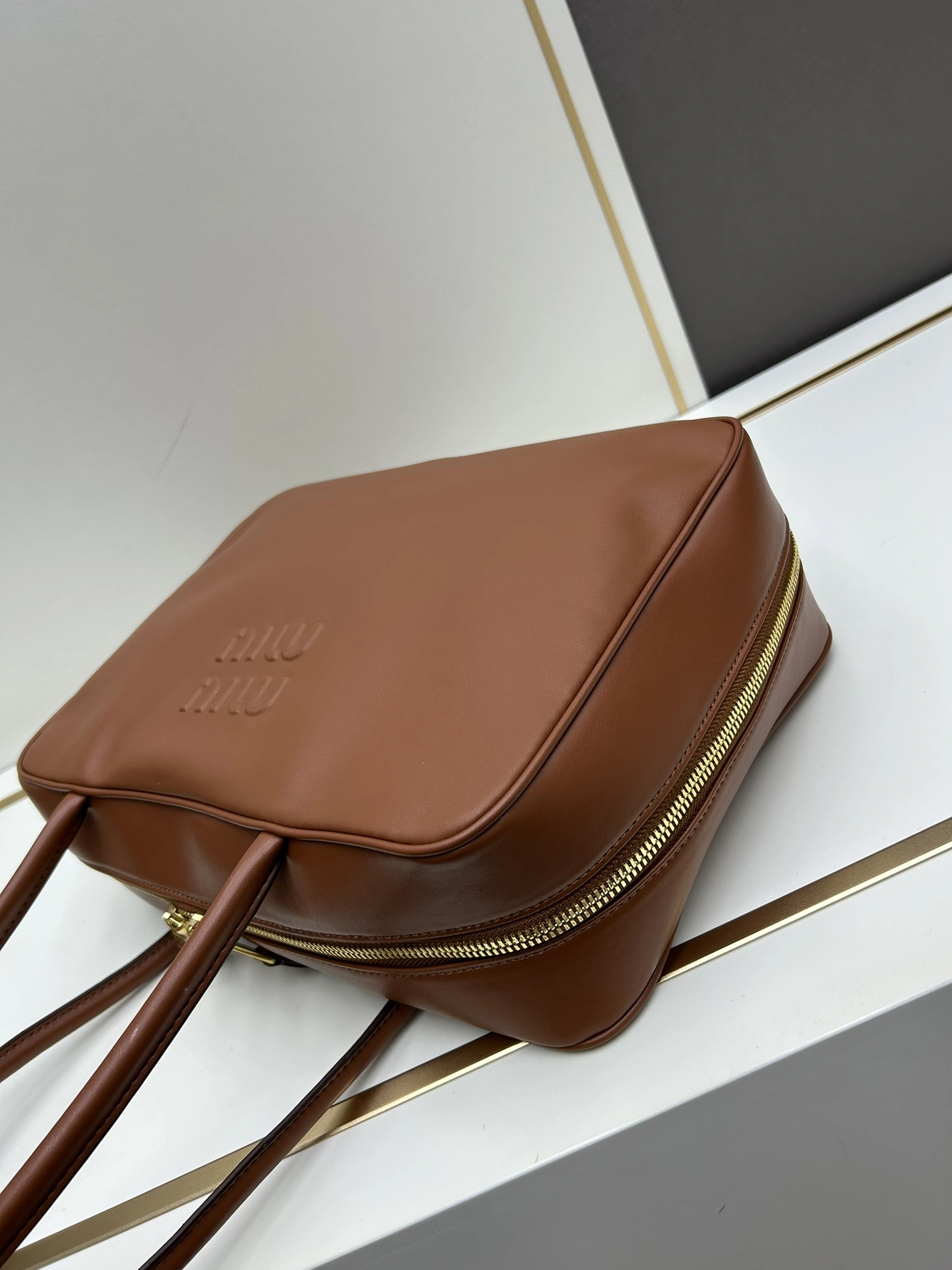 Affordable 9919 MIU MIU AAA Quality Handbags For Women