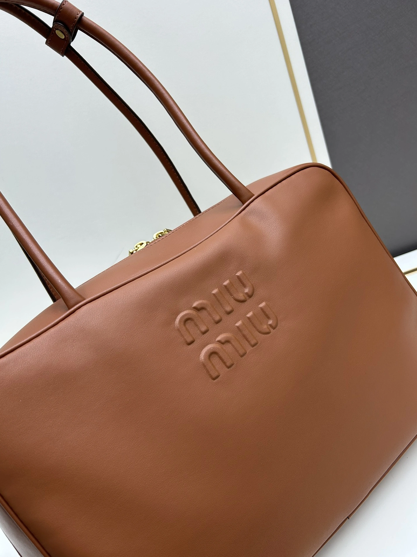 Affordable 9919 MIU MIU AAA Quality Handbags For Women