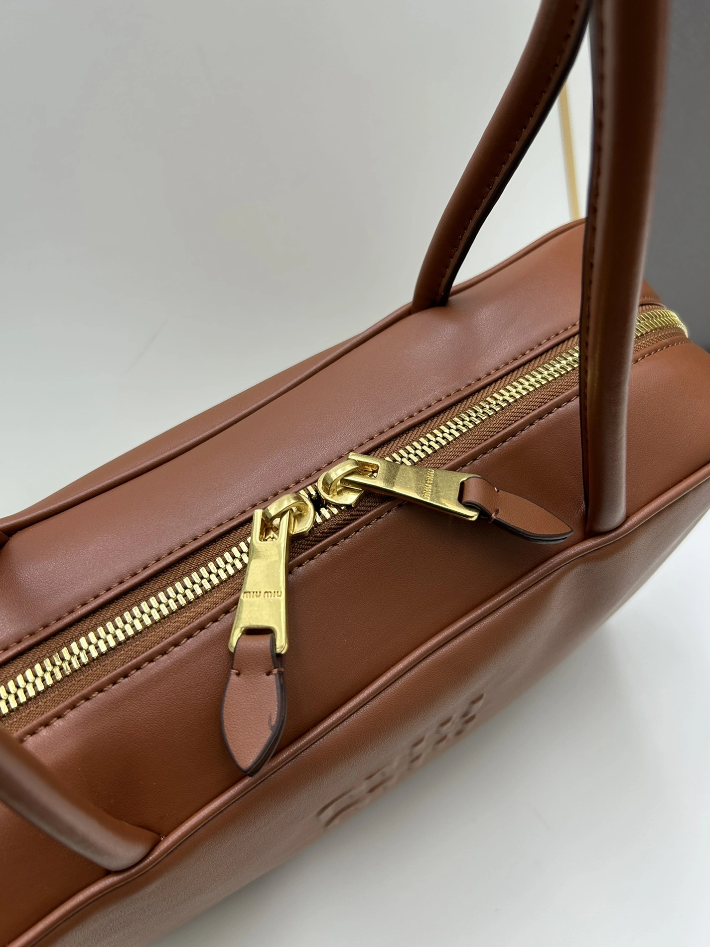 Affordable 9919 MIU MIU AAA Quality Handbags For Women