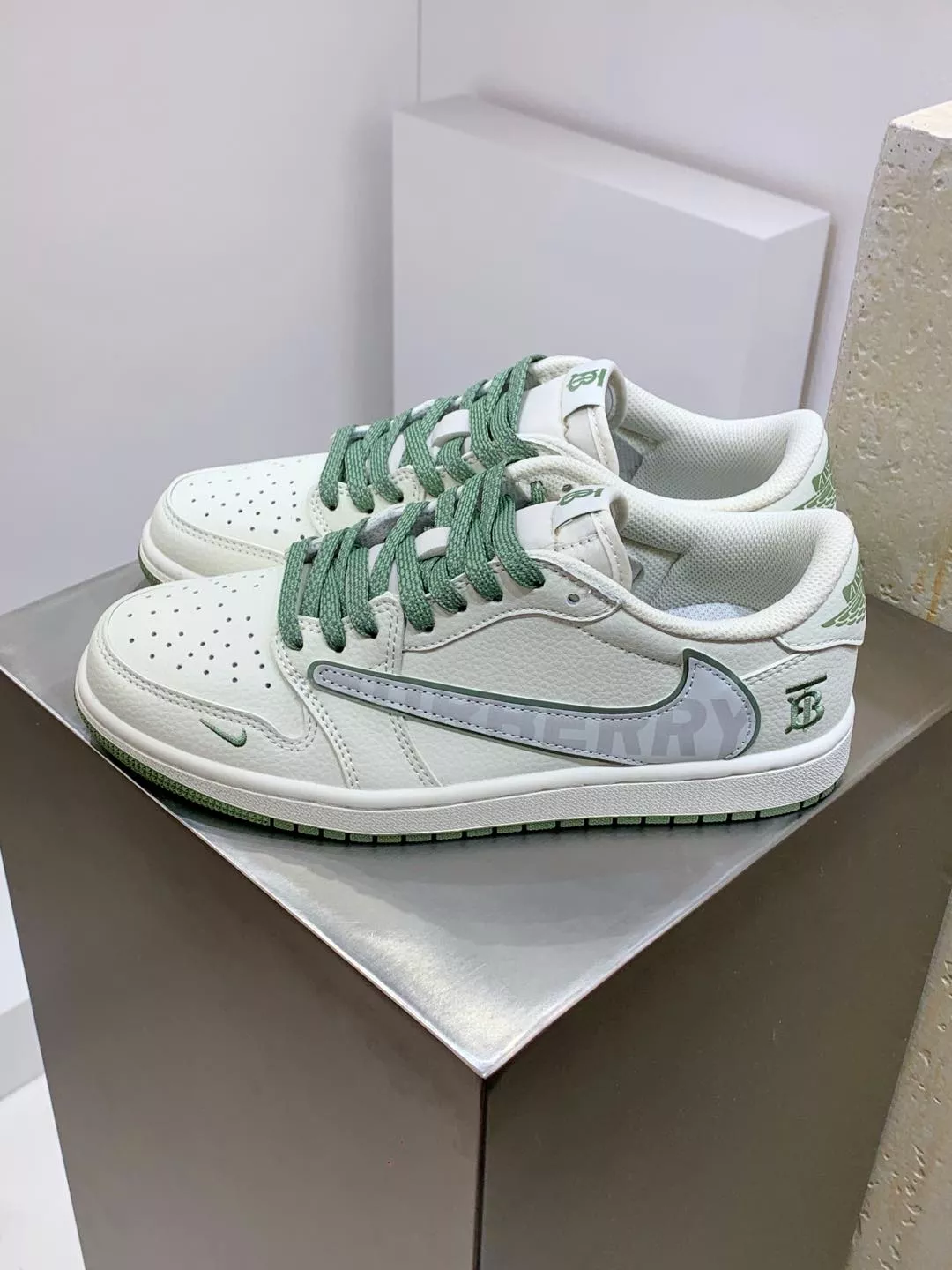 Air Jordan 1 I For Men EasyMatch 7387