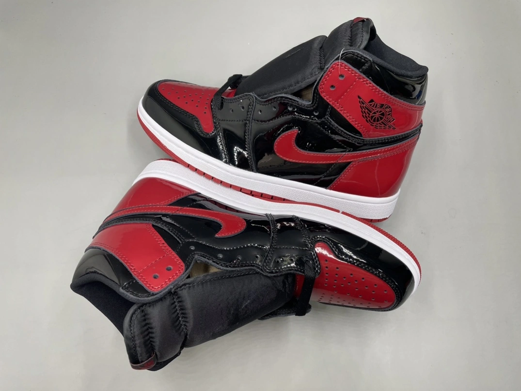 Air-Jordan-1-Retro-High For Men Comfortable 4094