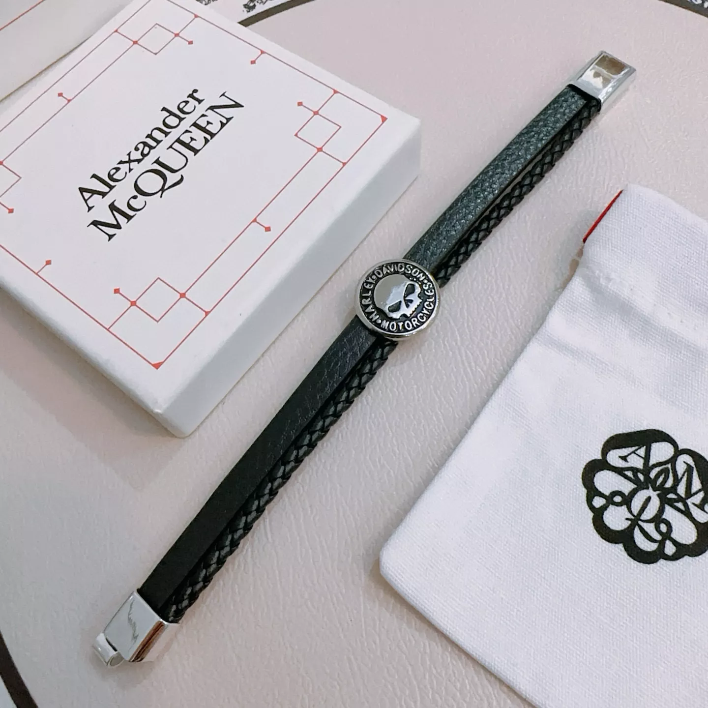 Alexander McQueen Bracelets EyeCatching 1189