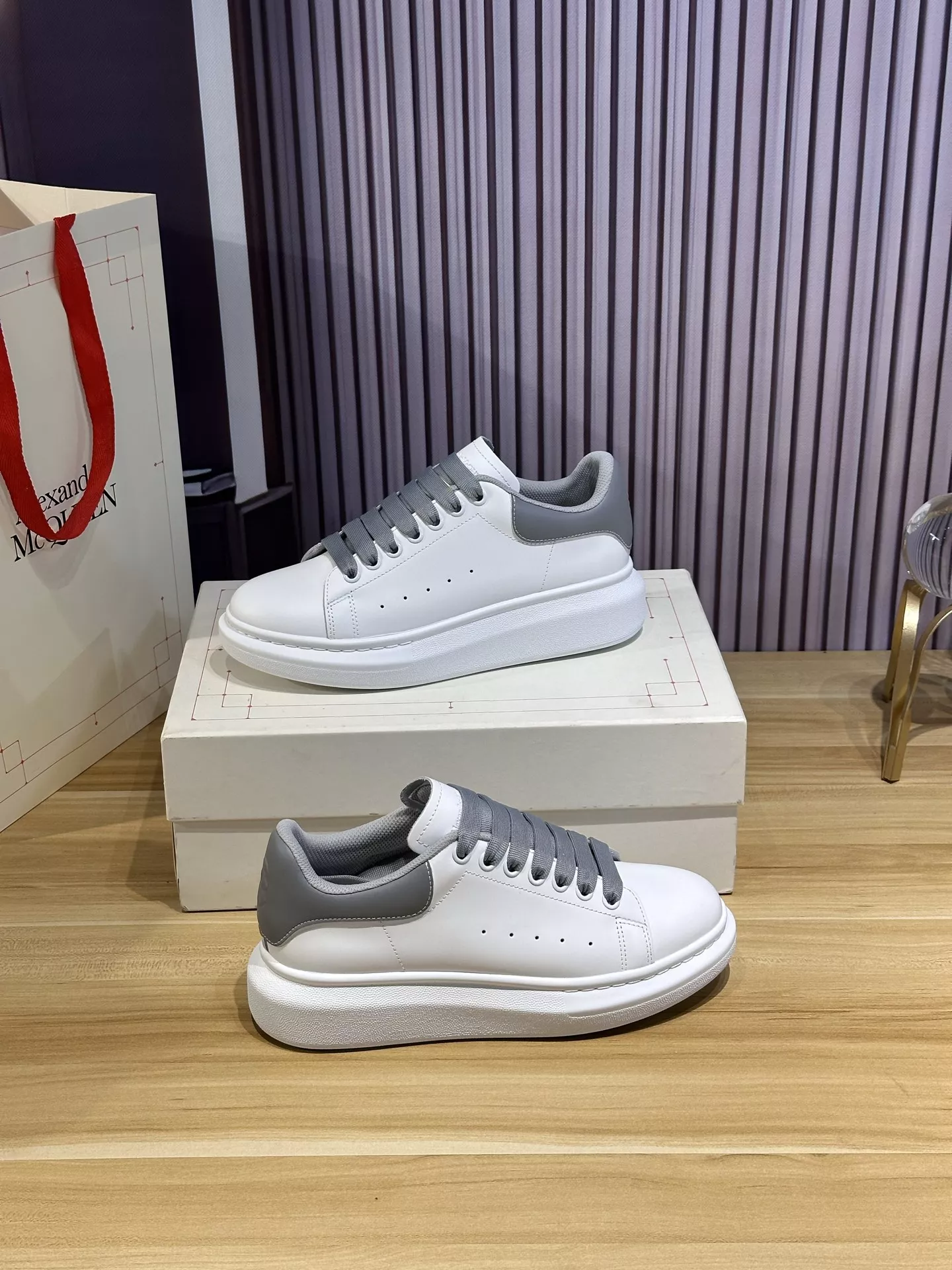 Alexander McQueen Casual Shoes For Men Bright 6804