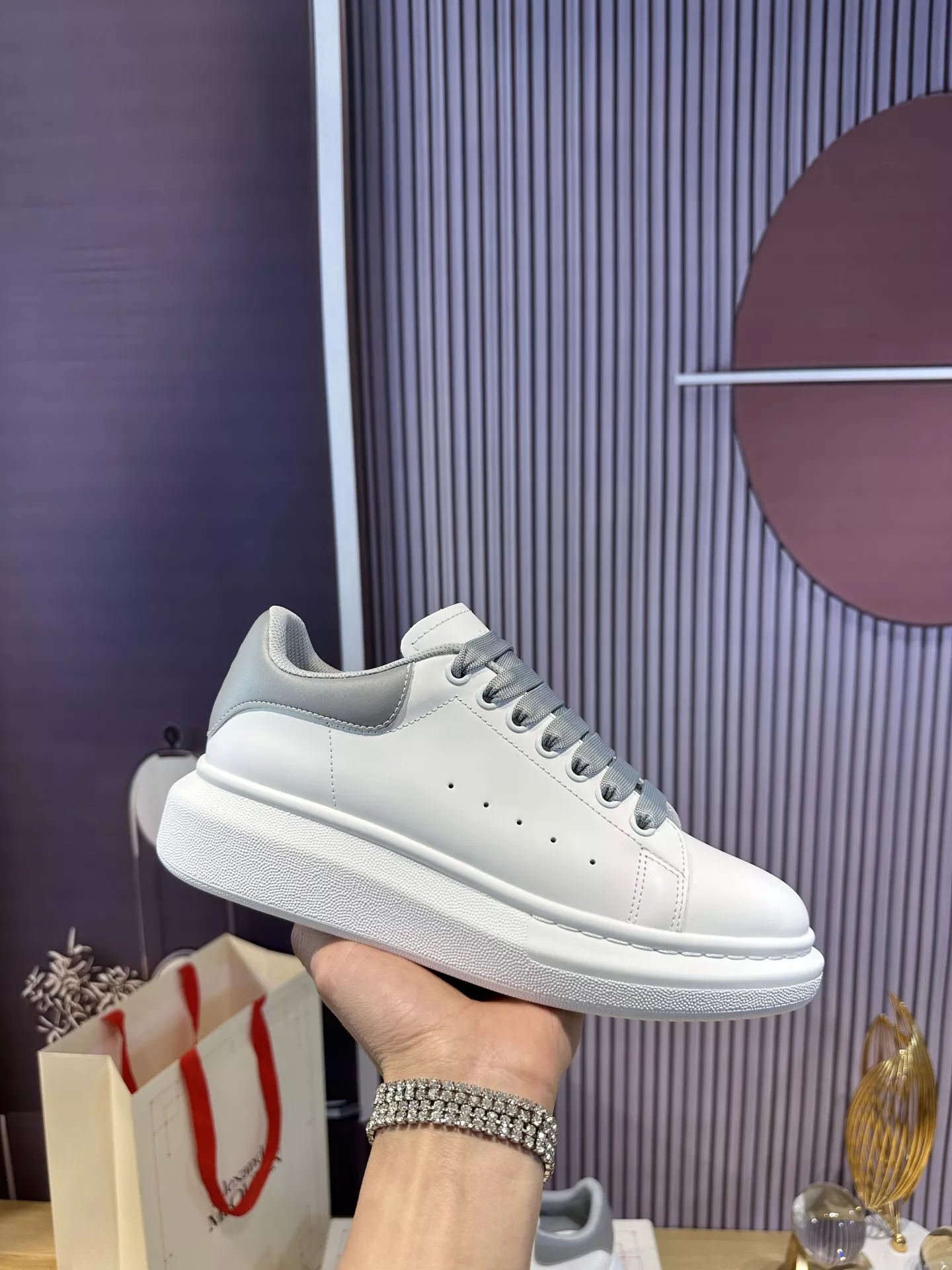 Alexander McQueen Casual Shoes For Men Bright 6804