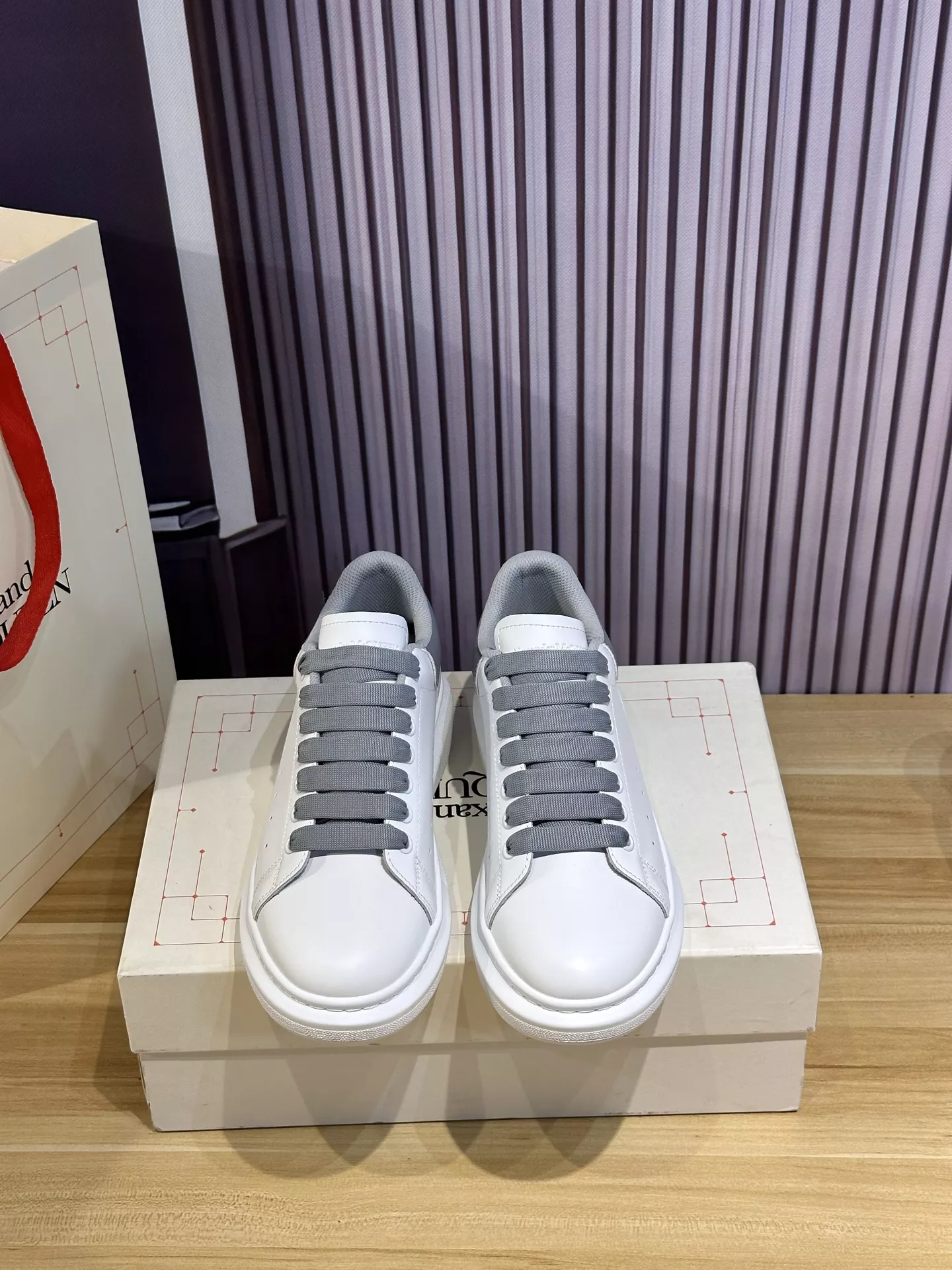 Alexander McQueen Casual Shoes For Men Bright 6804