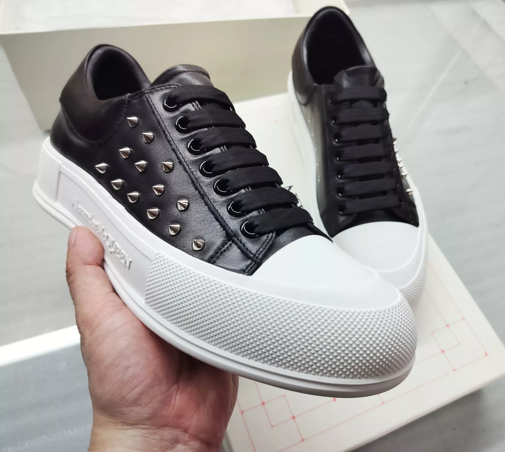 Alexander McQueen Casual Shoes For Men Durable 1851